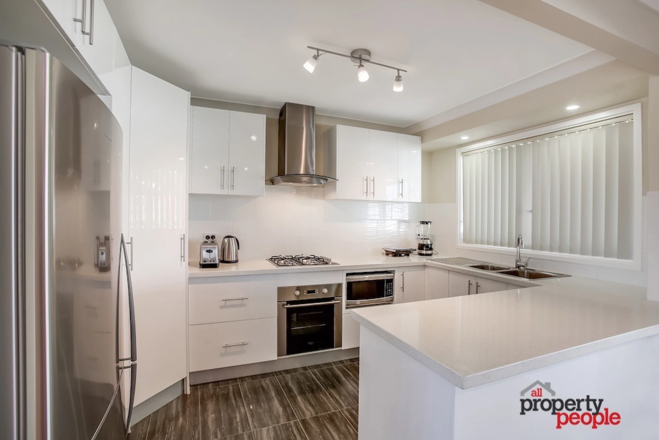 7 Peerless Close, Ingleburn NSW 2565, Ingleburn - Thumbnail 3
