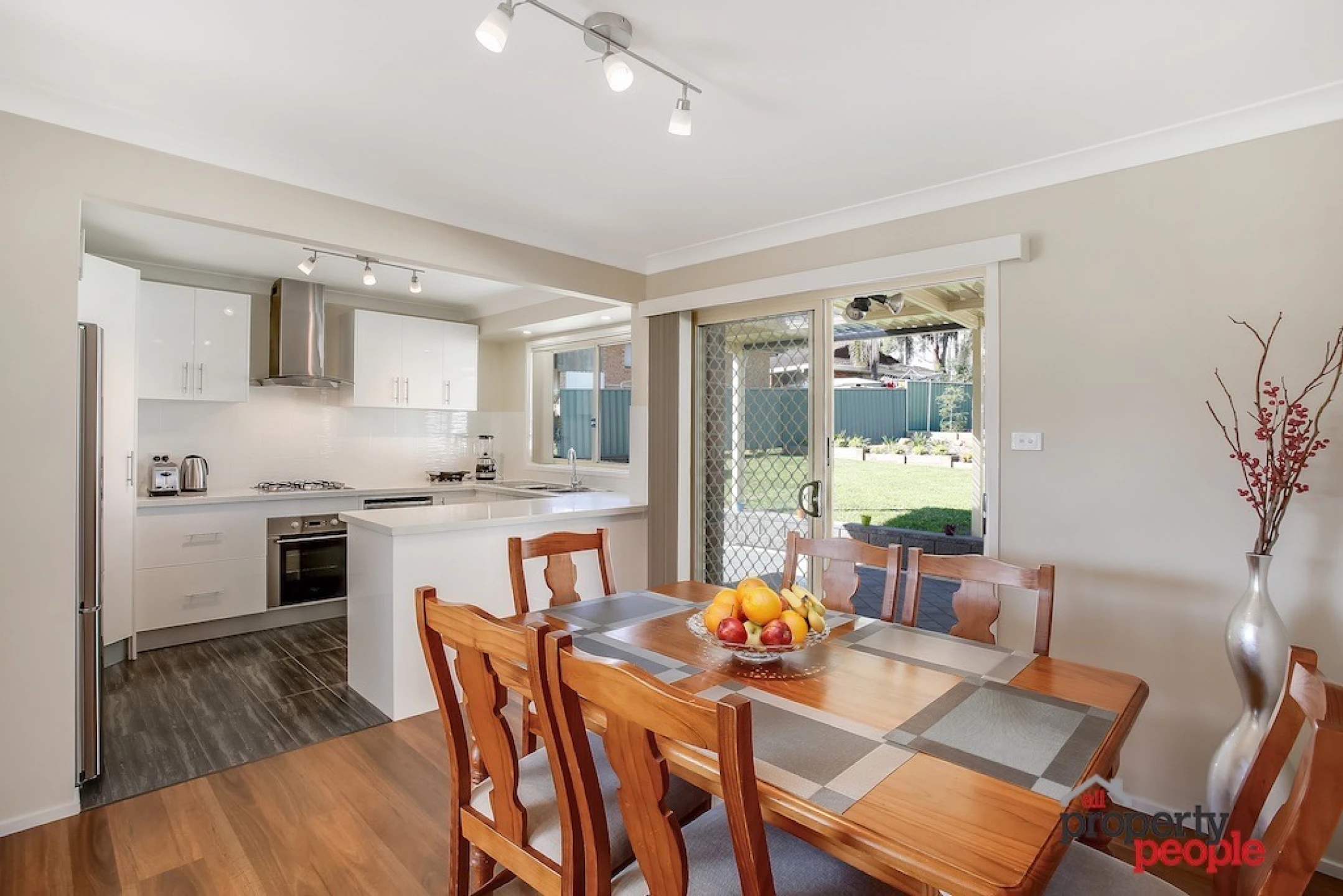 7 Peerless Close, Ingleburn NSW 2565, Ingleburn - Thumbnail 4