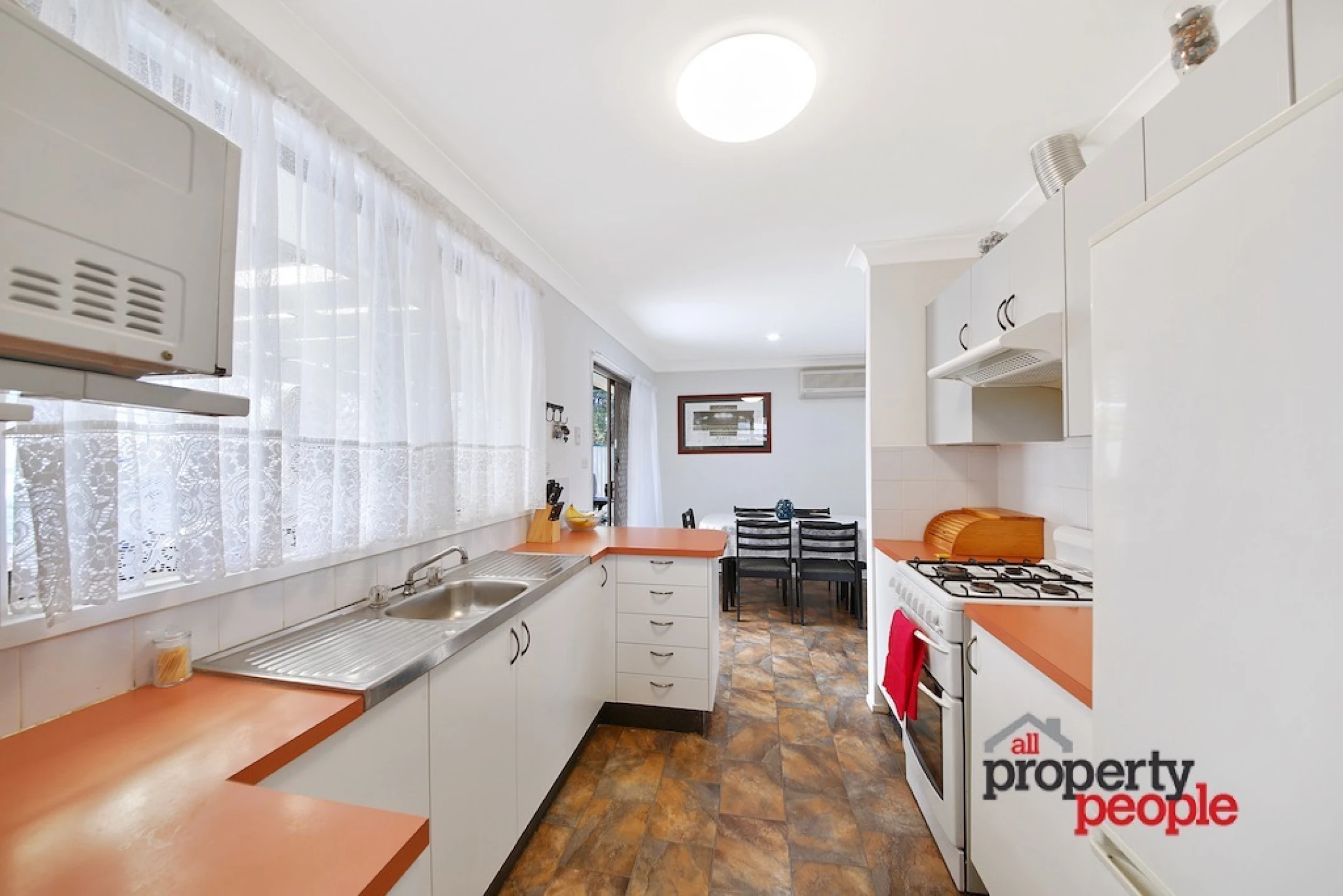 24 Gentian Avenue, Macquarie Fields NSW 2564, Macquarie Fields - Thumbnail 3