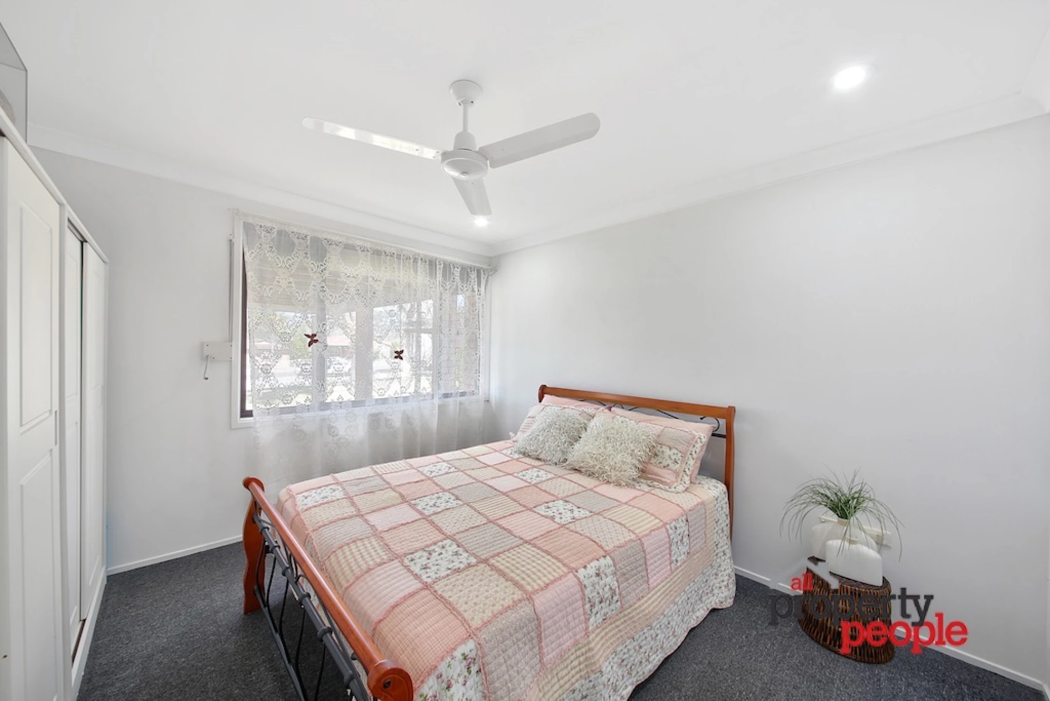 24 Gentian Avenue, Macquarie Fields NSW 2564, Macquarie Fields - Thumbnail 6