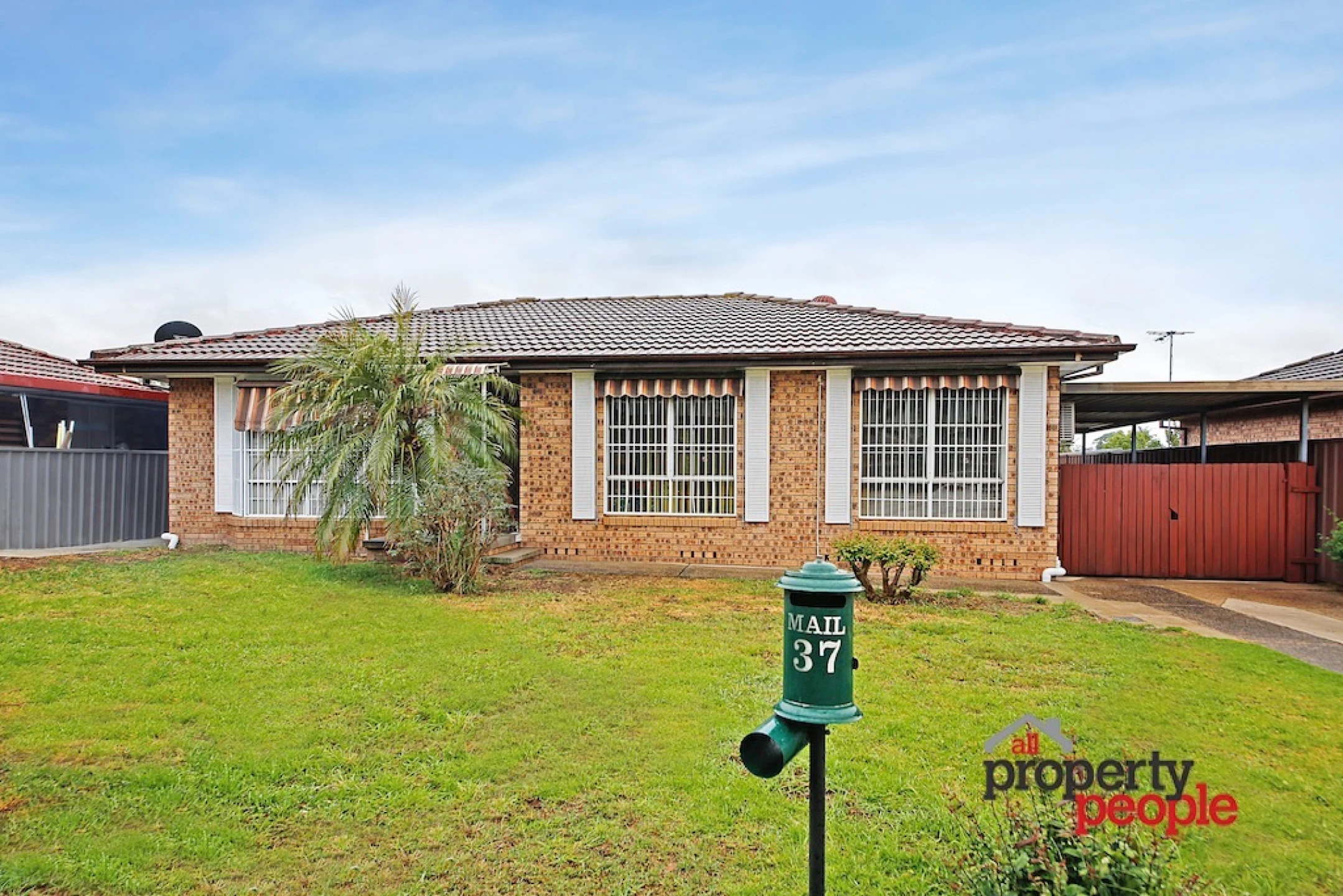 Property enquiry form background image