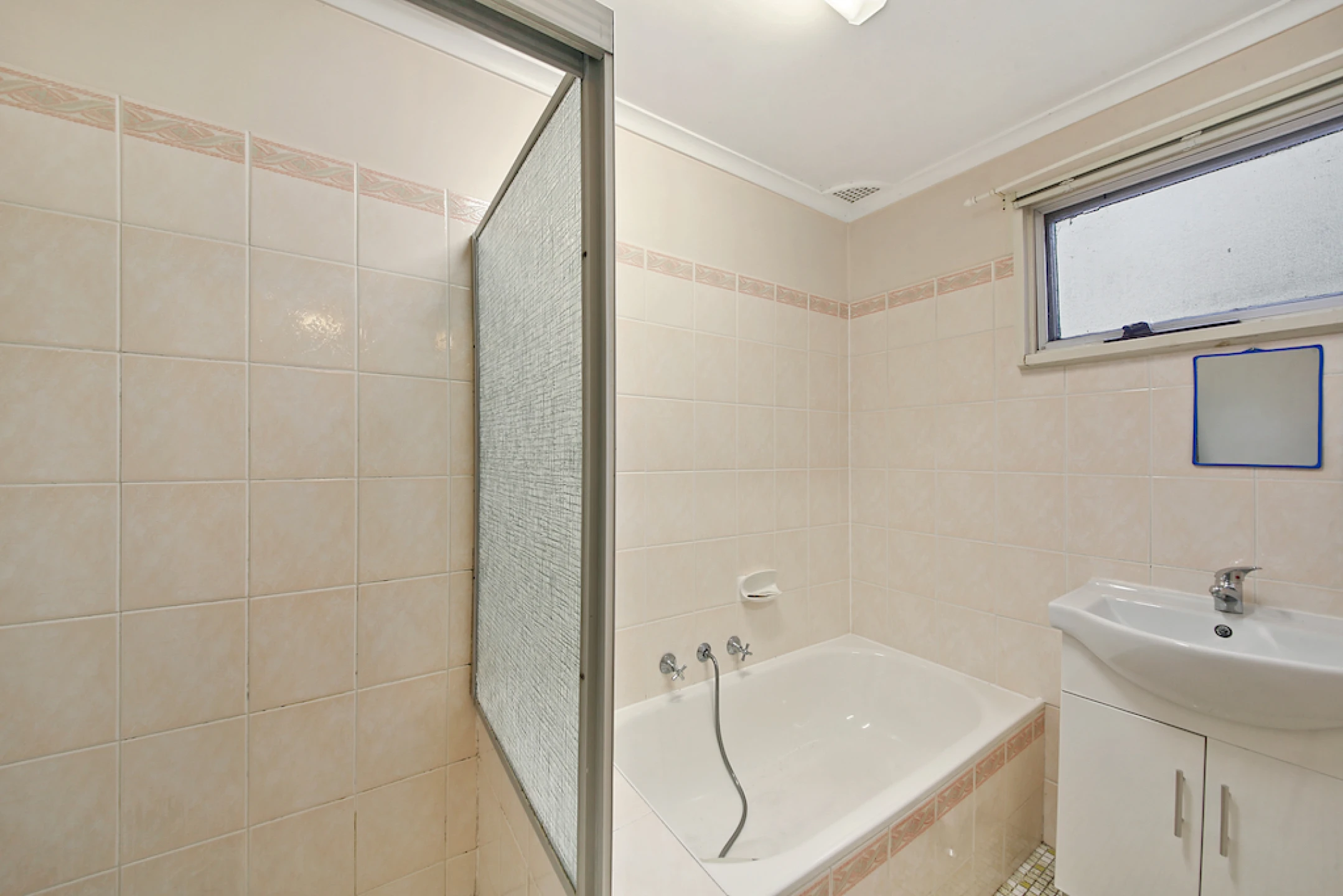 6 Pardalote Street, Ingleburn NSW 2565, Ingleburn - Thumbnail 8