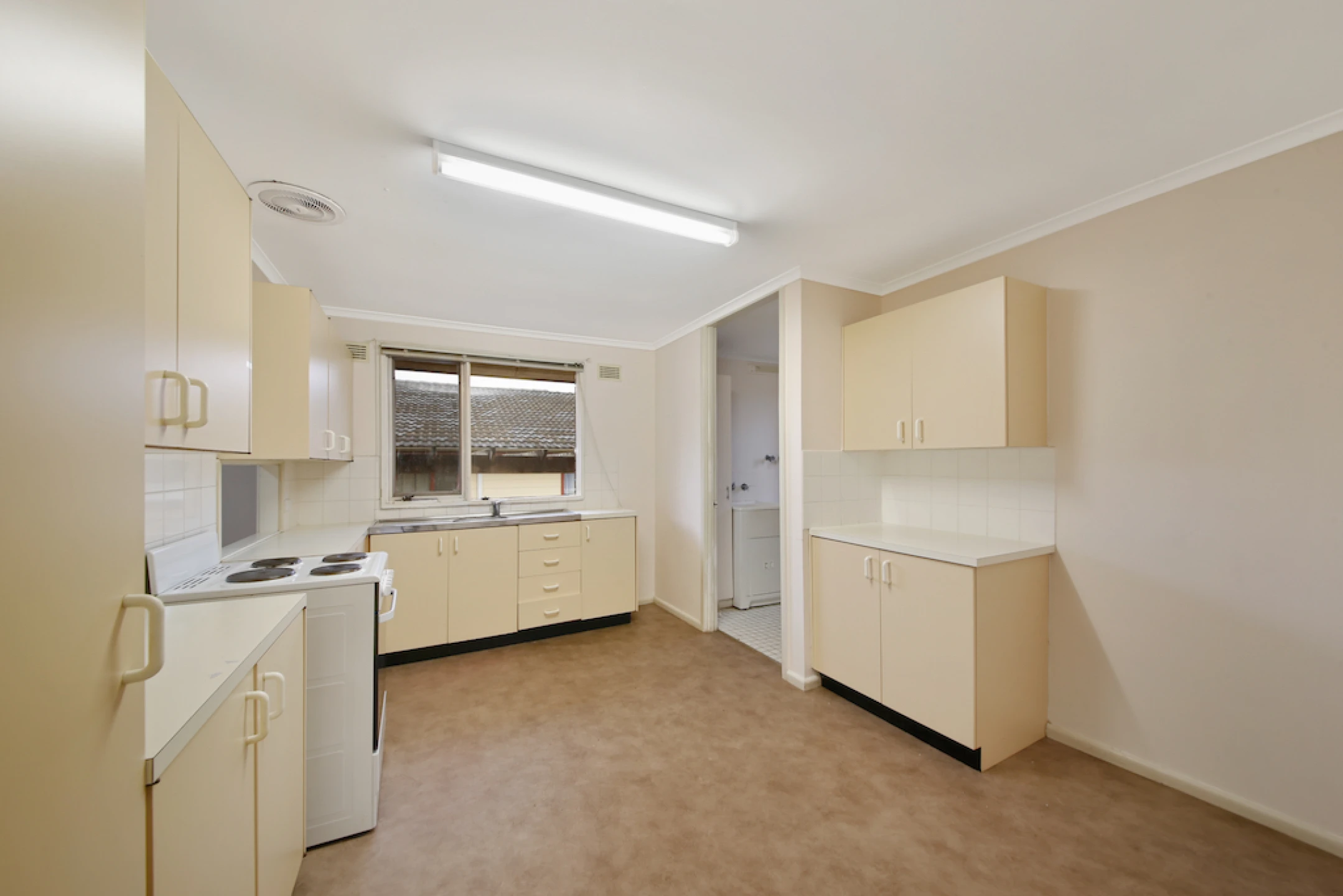 6 Pardalote Street, Ingleburn NSW 2565, Ingleburn - Thumbnail 2