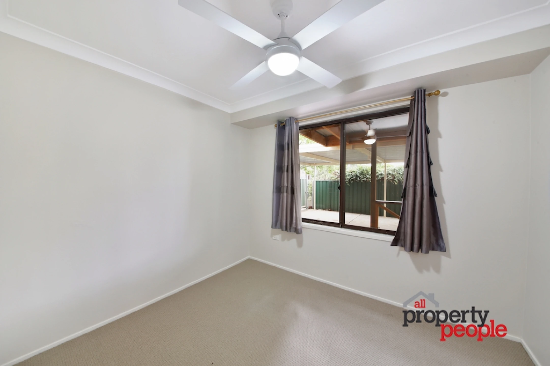 2 Hyacinth Avenue, Macquarie Fields NSW 2564, Macquarie Fields - Thumbnail 6