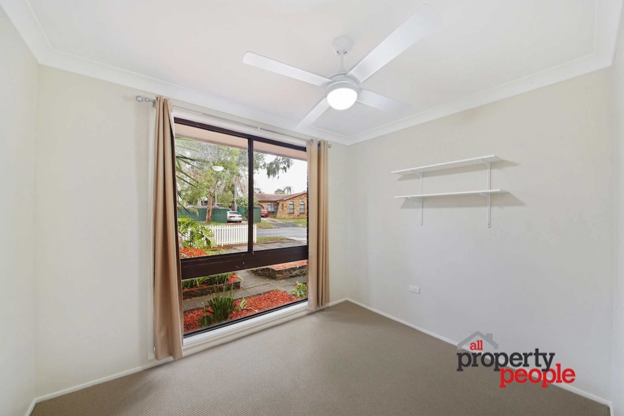 2 Hyacinth Avenue, Macquarie Fields NSW 2564, Macquarie Fields - Thumbnail 7