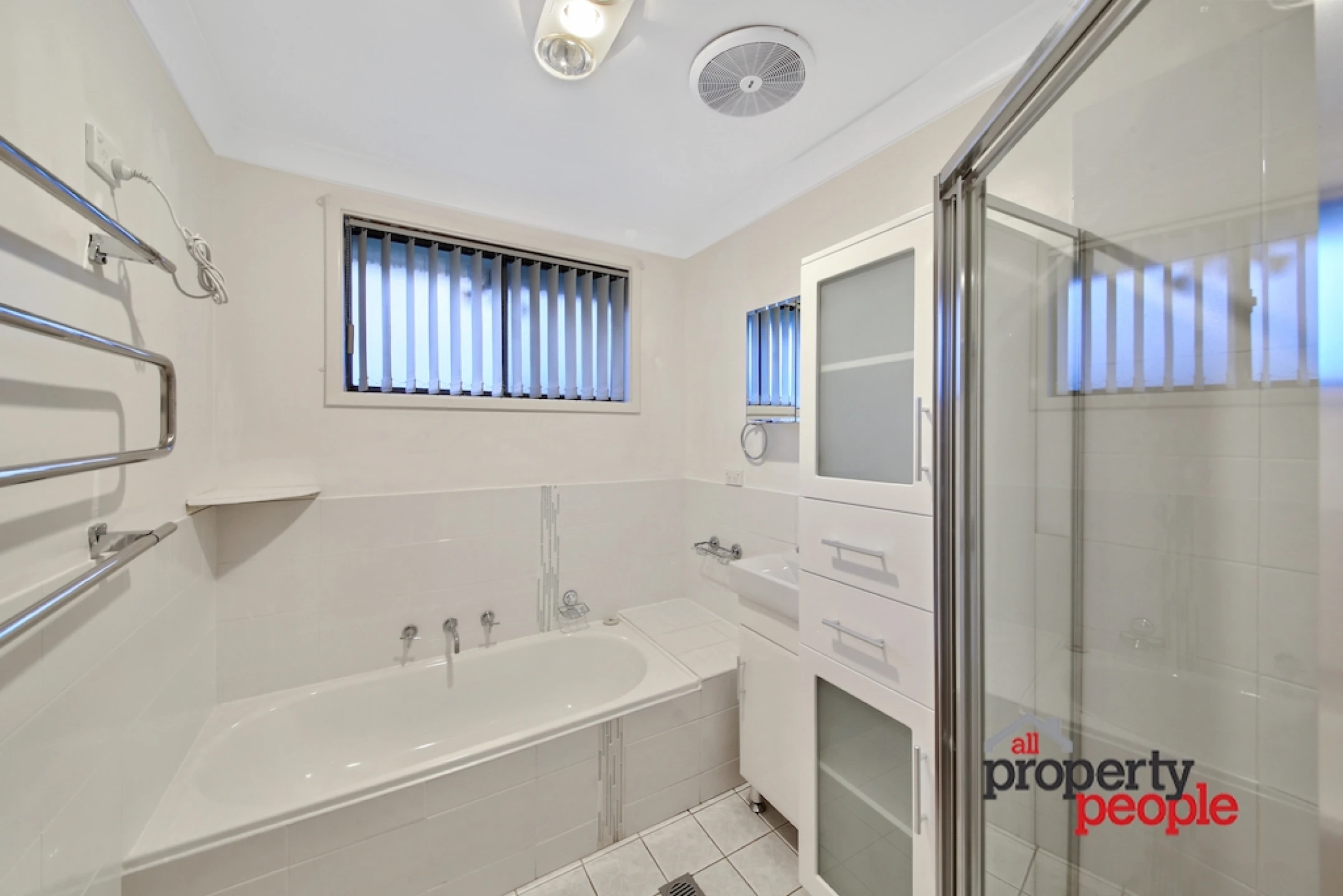 8 / 120 Oxford Road, Ingleburn NSW 2565, Ingleburn - Thumbnail 3