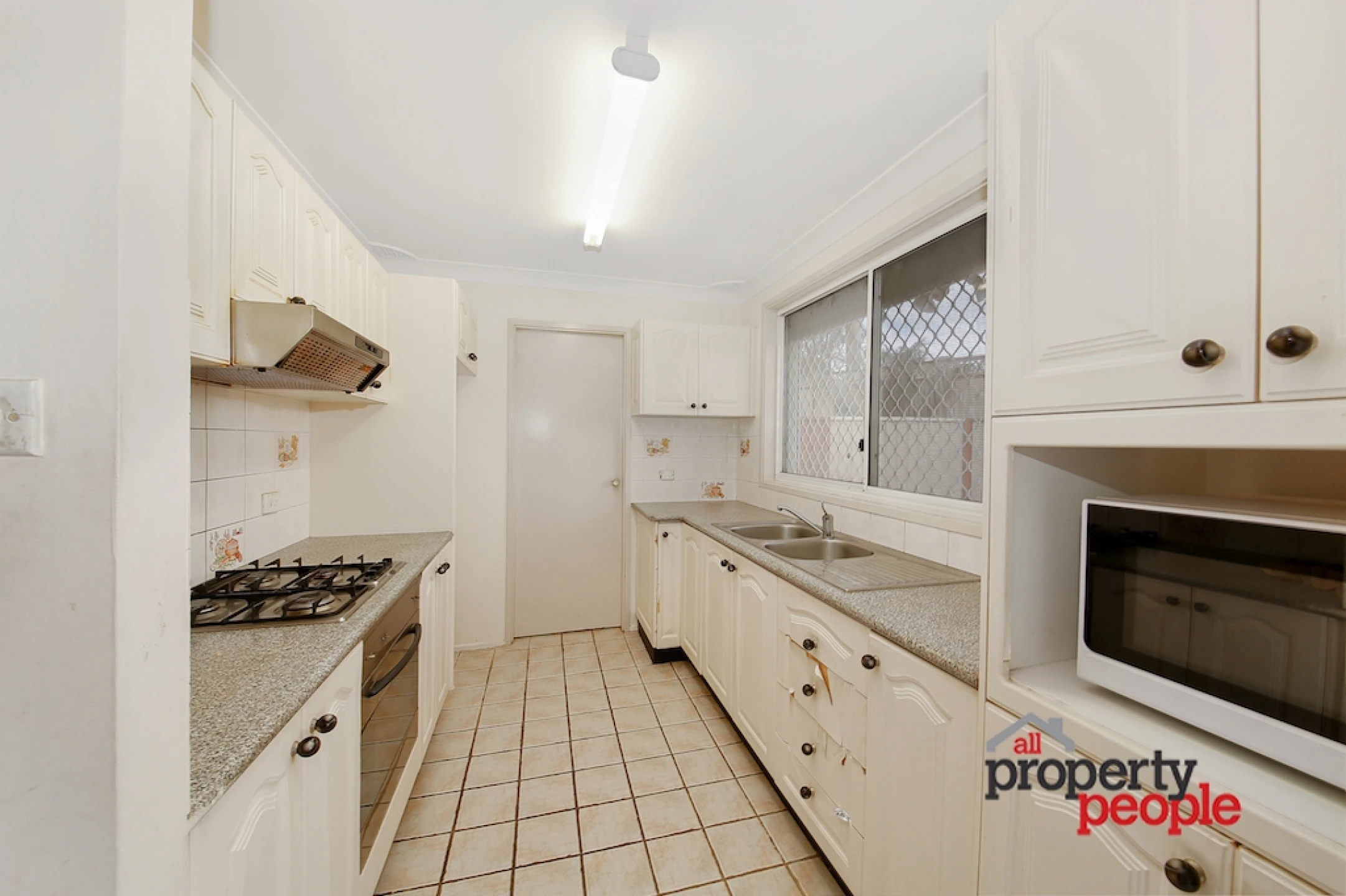 42 Gentian Avenue, MACQUARIE FIELDS NSW 2564, Macquarie Fields - Thumbnail 2