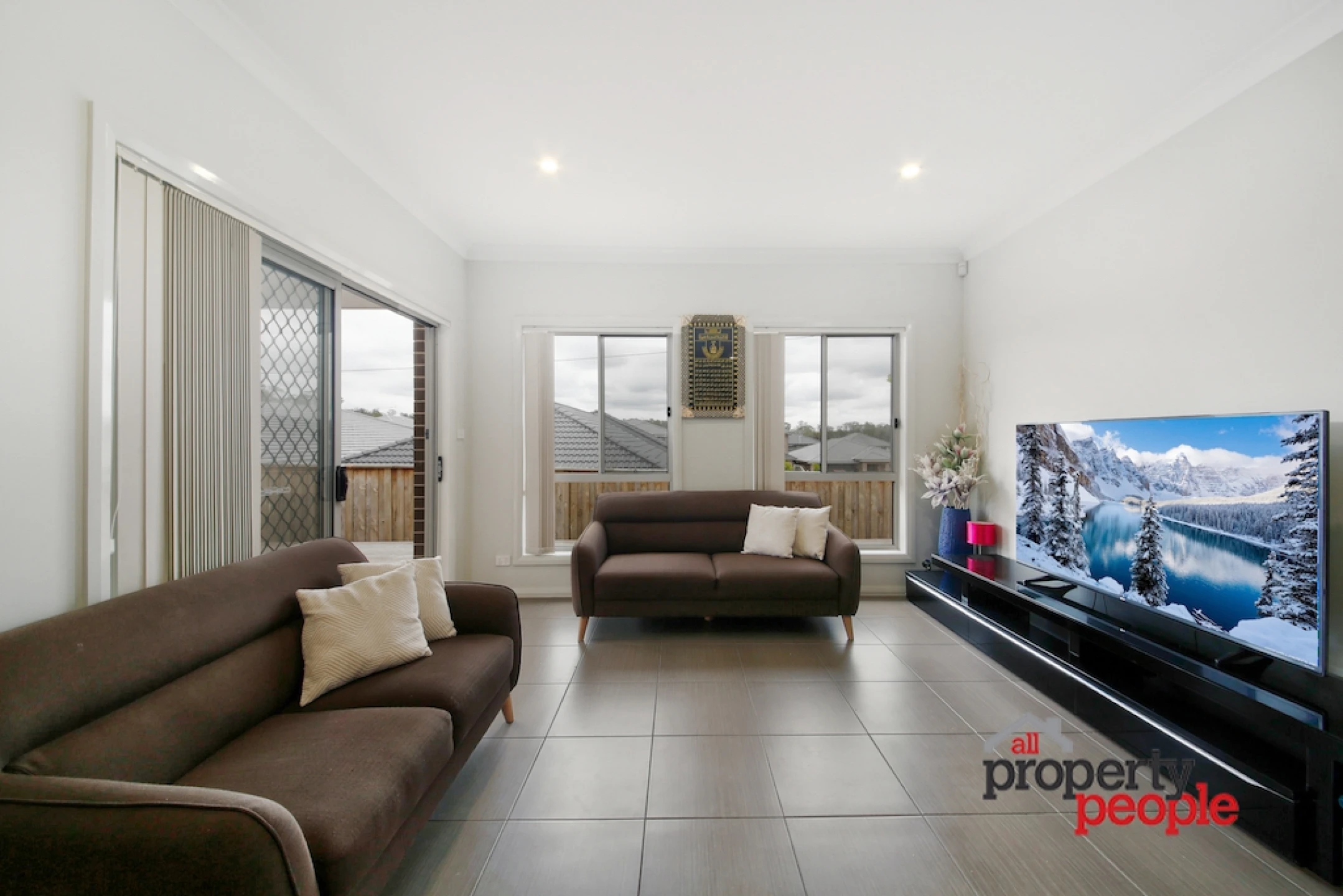 12 Isonzo Road, Edmondson Park NSW 2174, Edmondson Park - Thumbnail 2