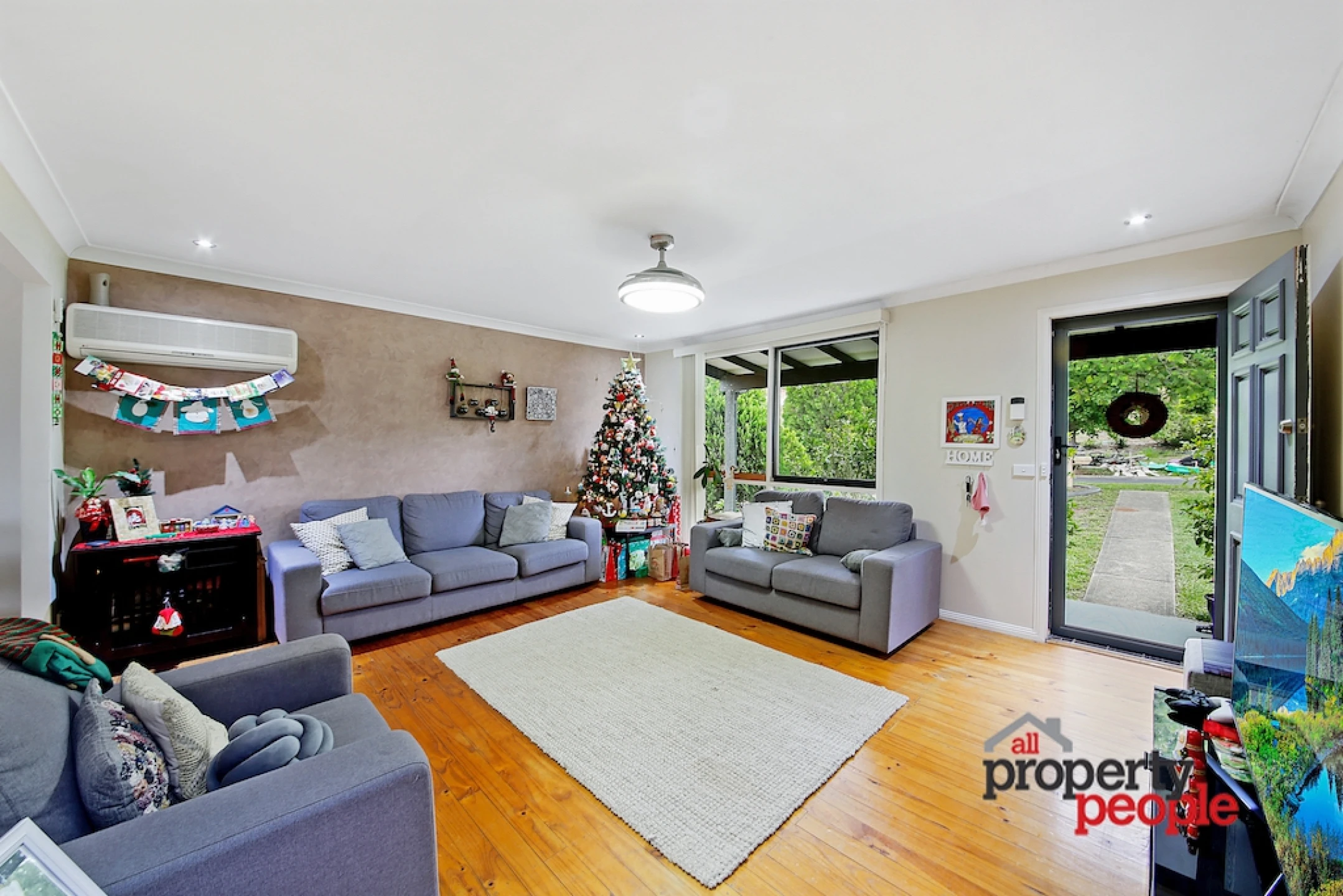 15 Balimo Place, GLENFIELD NSW 2167, Glenfield - Thumbnail 2