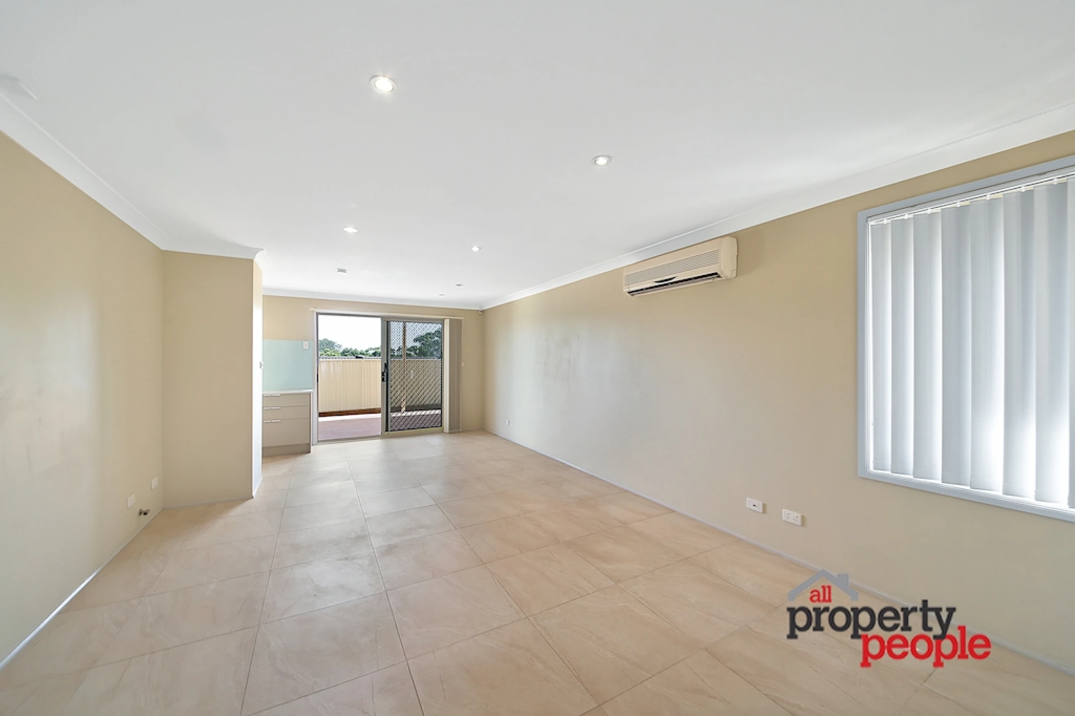 64 Victoria Road, MACQUARIE FIELDS NSW 2564, Macquarie Fields - Thumbnail 2