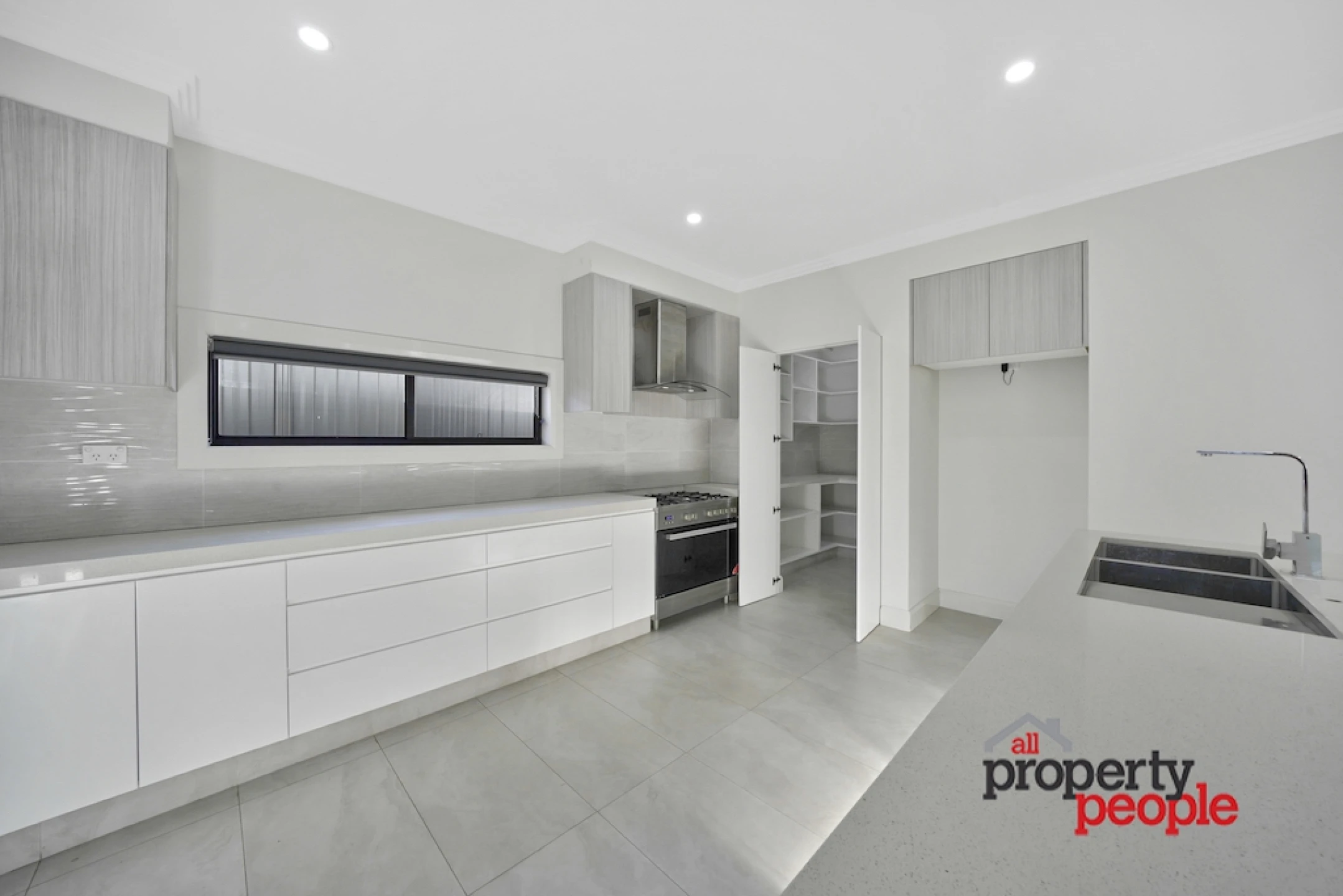9B Bowe Place, Oran Park NSW 2570, Oran Park - Thumbnail 4