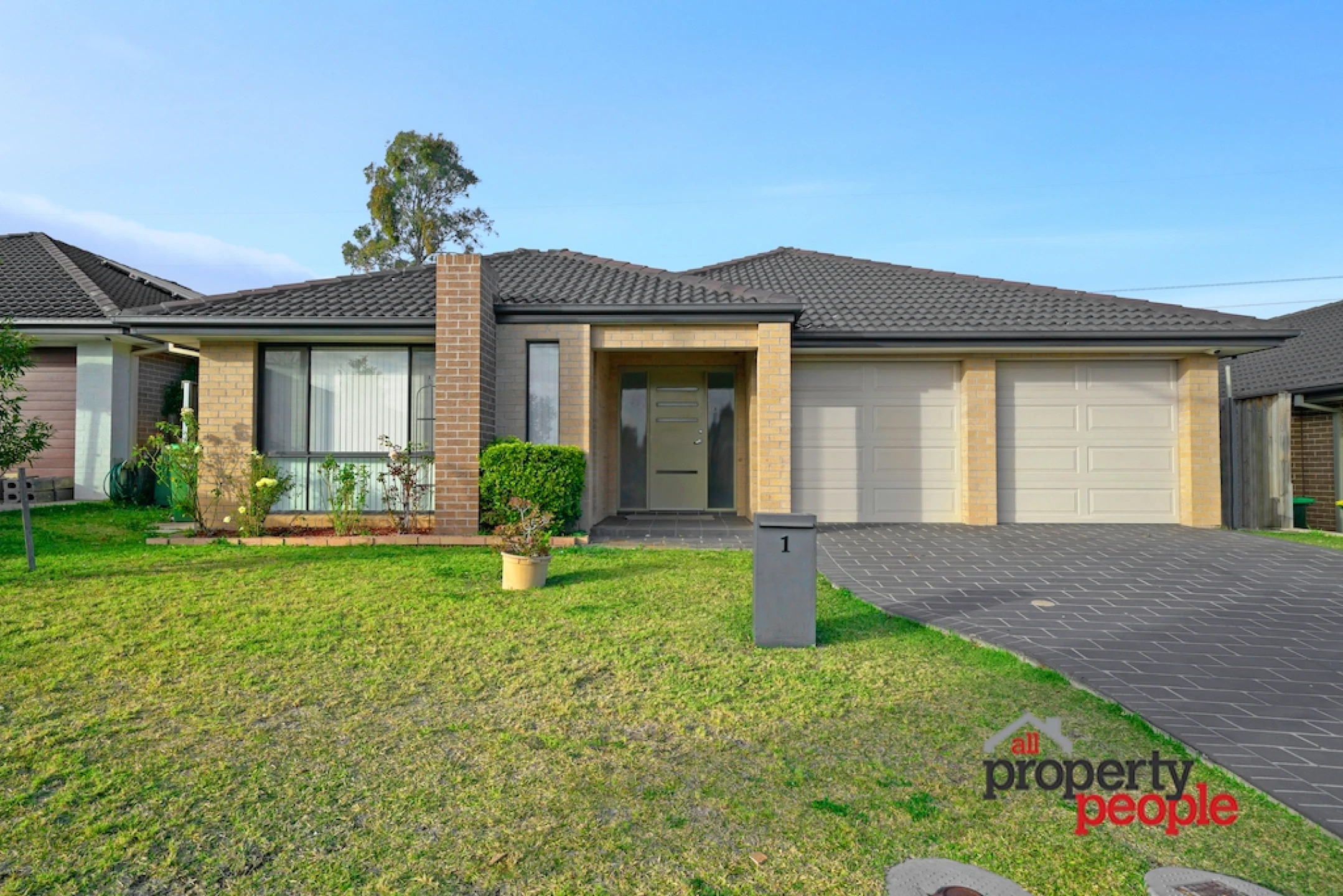 Property enquiry form background image