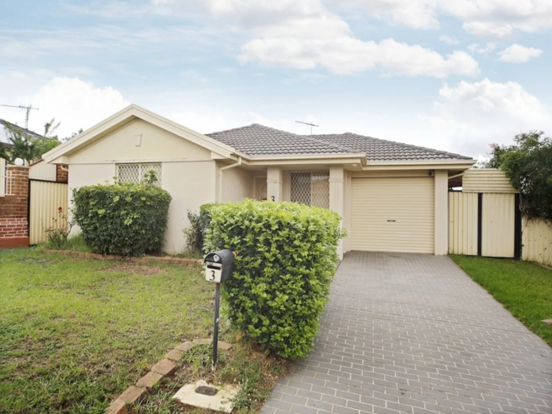 Property enquiry form background image