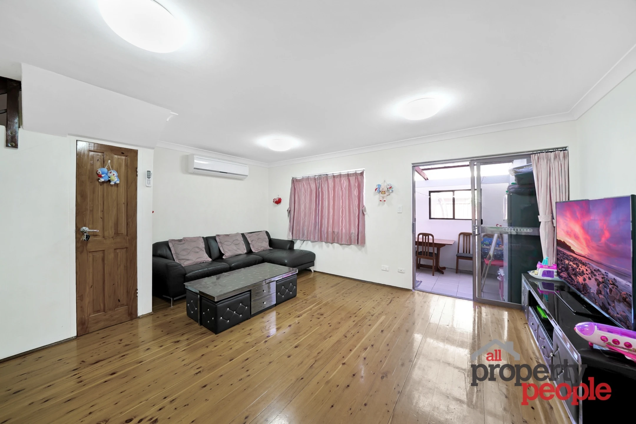 5 / 43 Clarence Street, Macquarie Fields NSW 2564, Macquarie Fields - Thumbnail 2