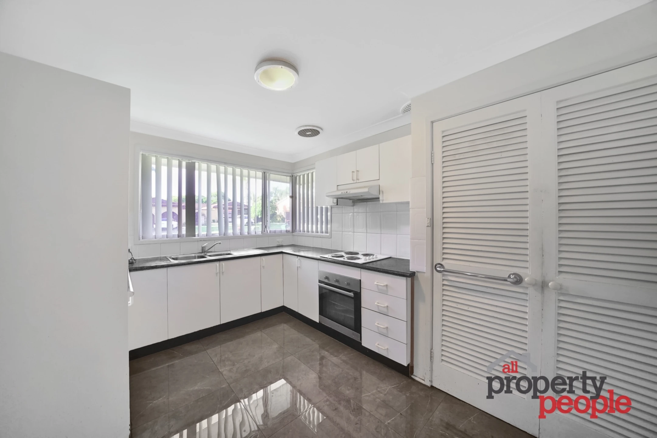11 Bronzewing Street, Ingleburn NSW 2565, Ingleburn - Thumbnail 4