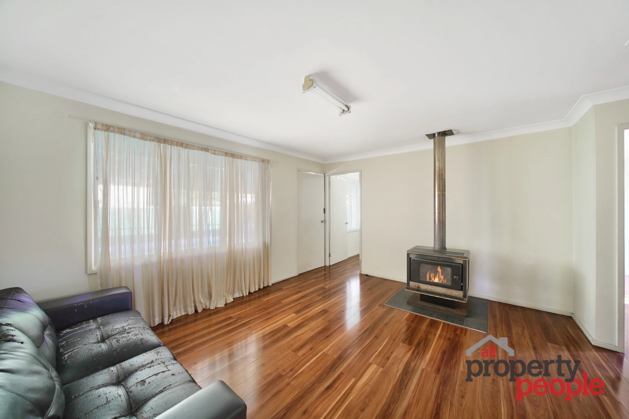 11 Bronzewing Street, Ingleburn NSW 2565, Ingleburn - Thumbnail 2