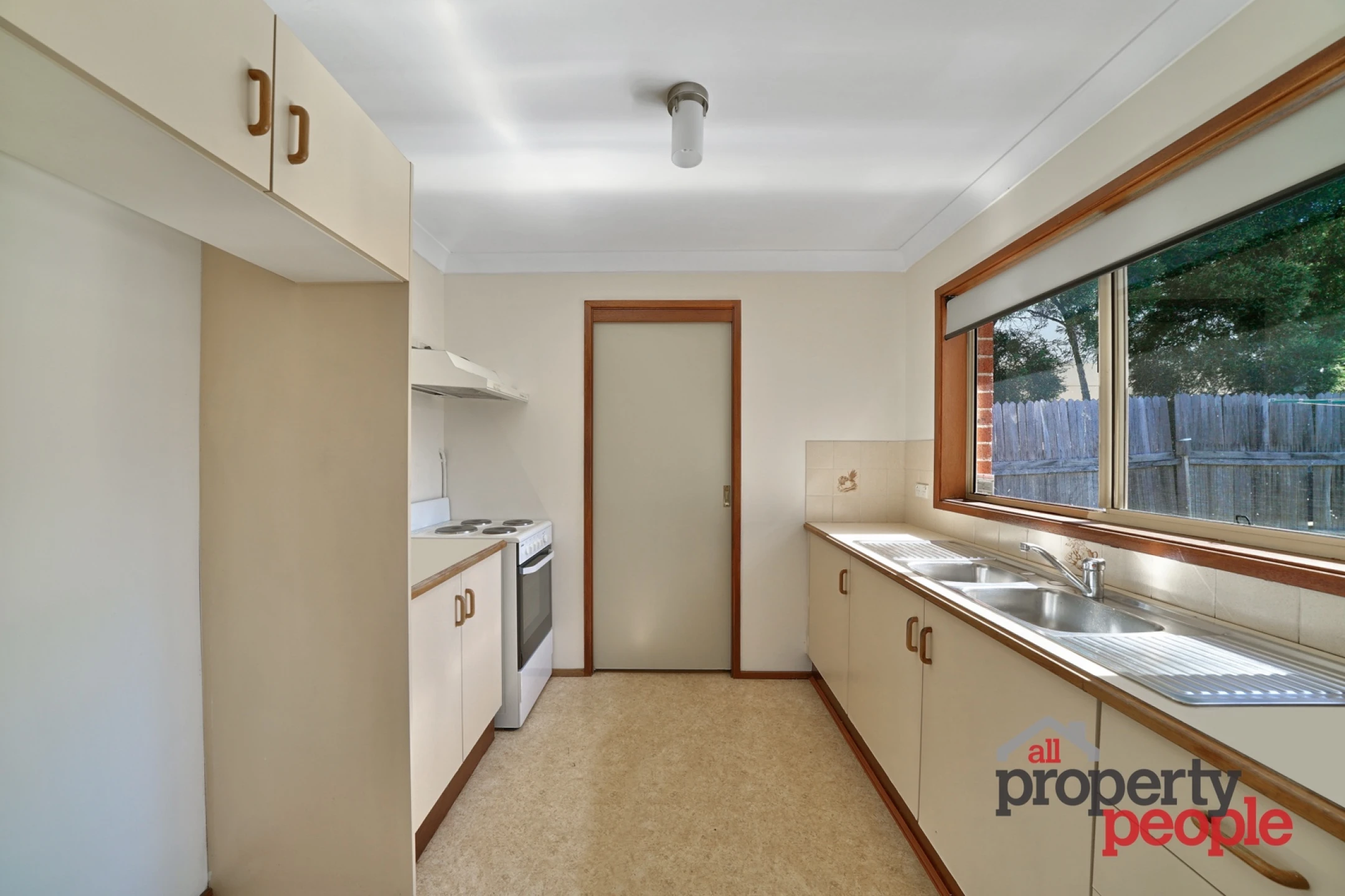 32 Falcon Circuit, Green Valley NSW 2168, Green Valley - Thumbnail 3