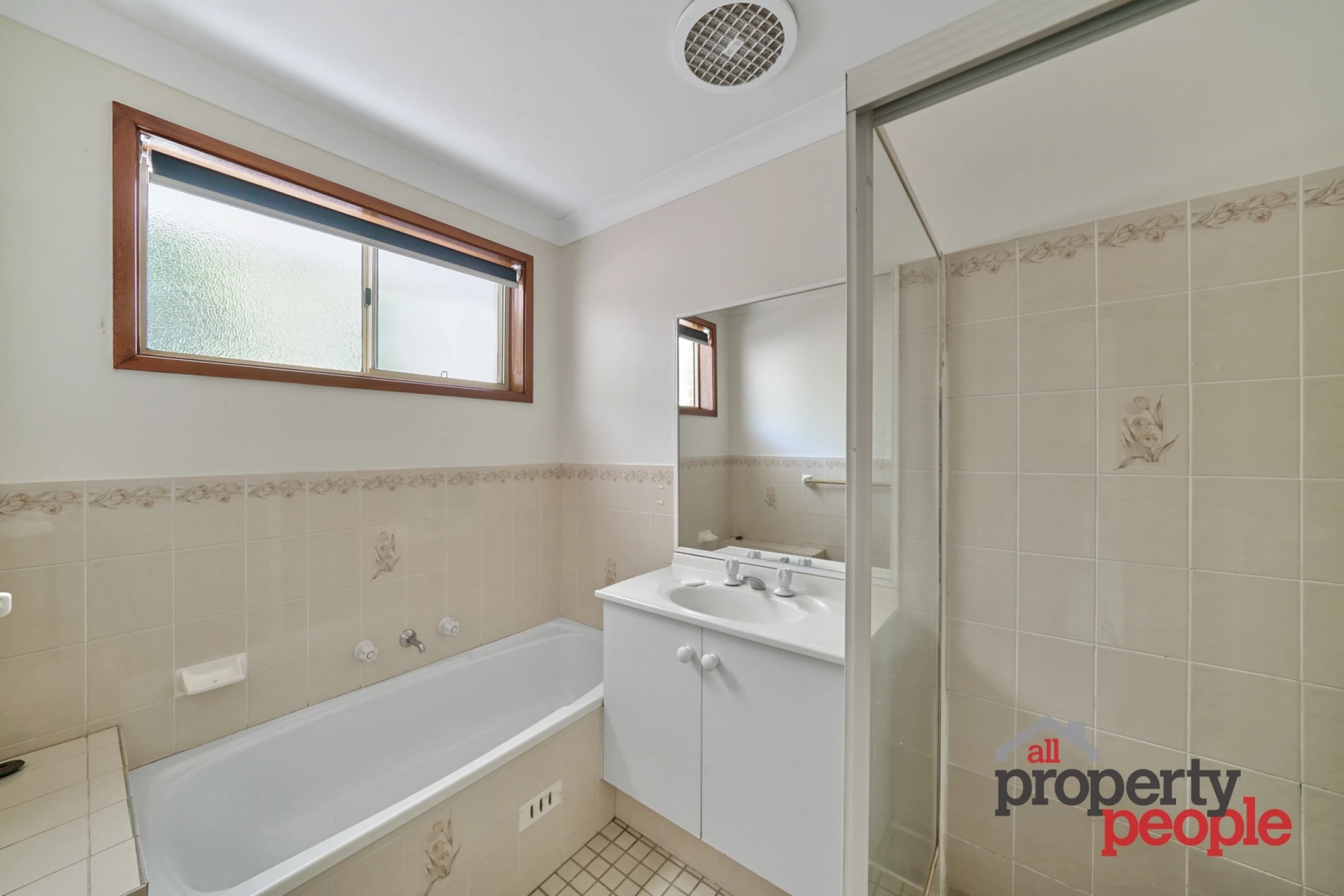32 Falcon Circuit, Green Valley NSW 2168, Green Valley - Thumbnail 4