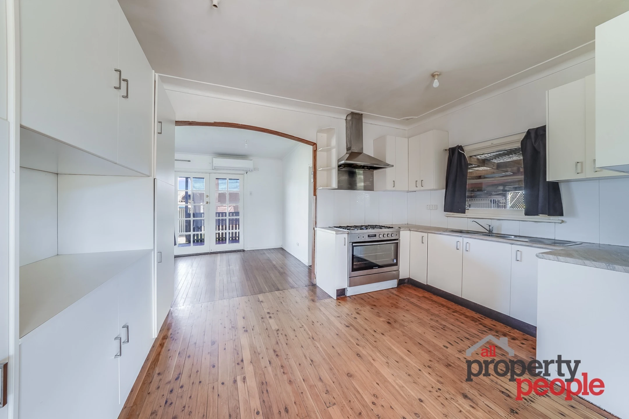 23 Wentworth Avenue, Glenfield NSW 2167, Glenfield - Thumbnail 3