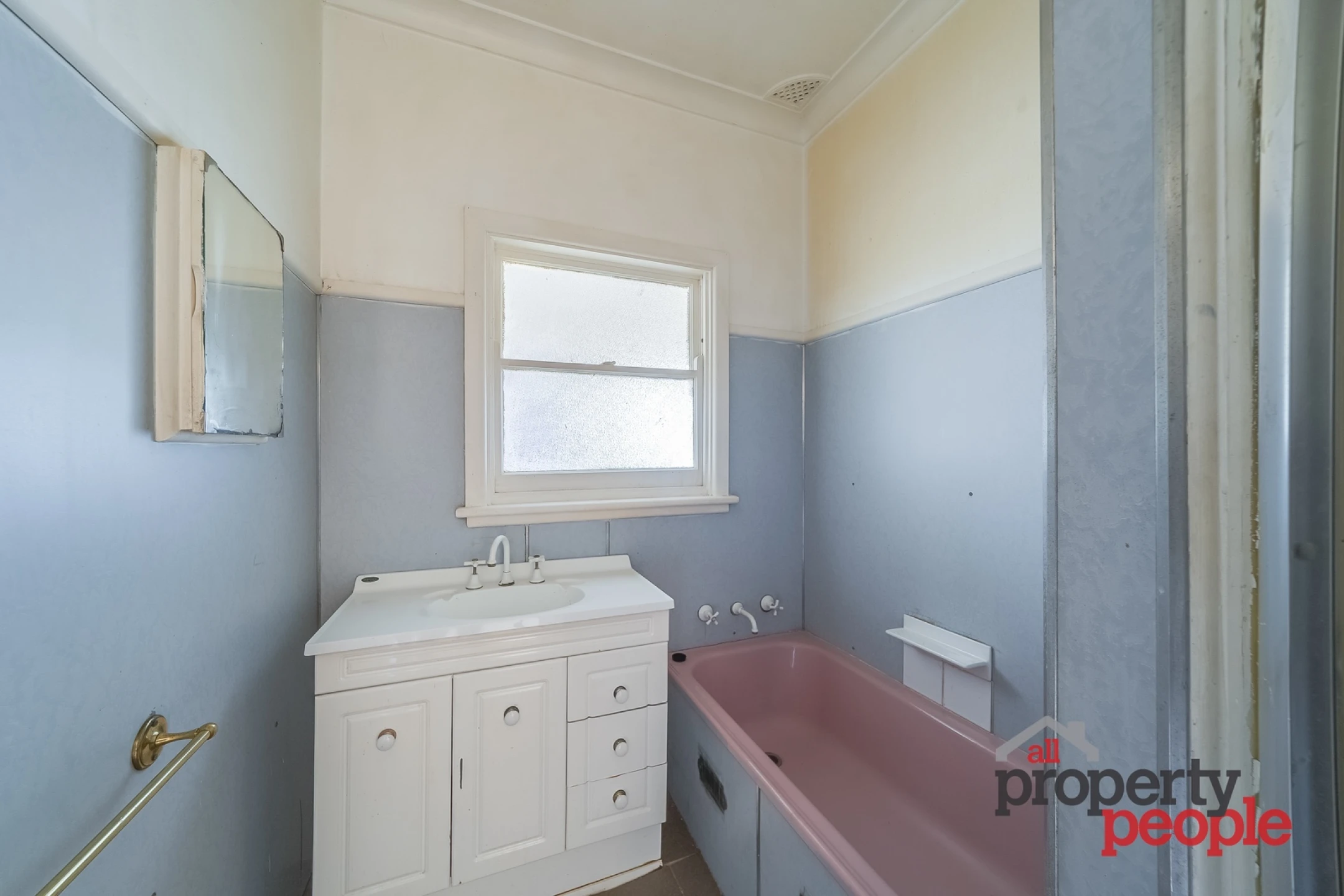 23 Wentworth Avenue, Glenfield NSW 2167, Glenfield - Thumbnail 8