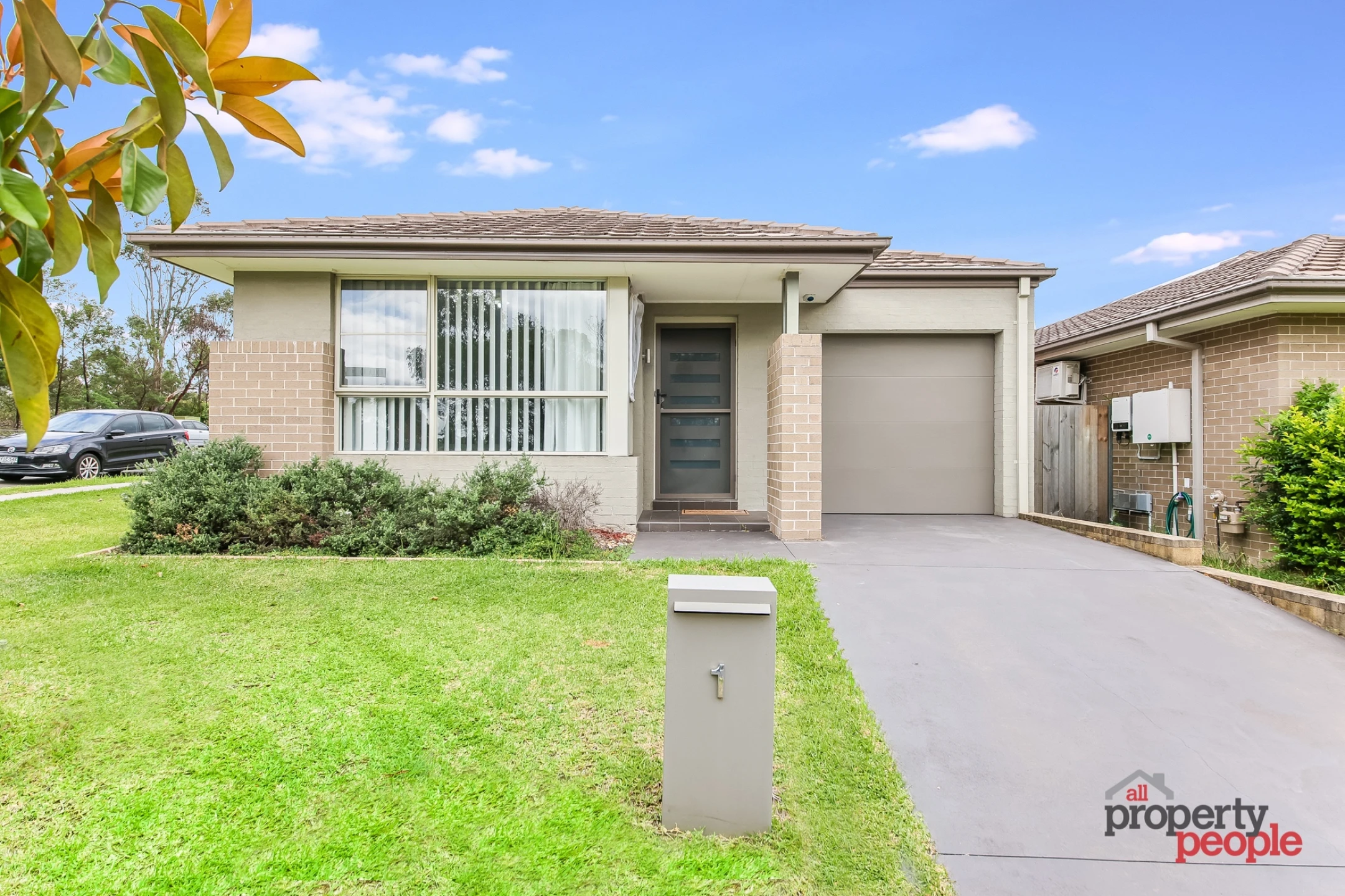 1 Rolla Road, Glenfield NSW 2167, Glenfield - Thumbnail 2