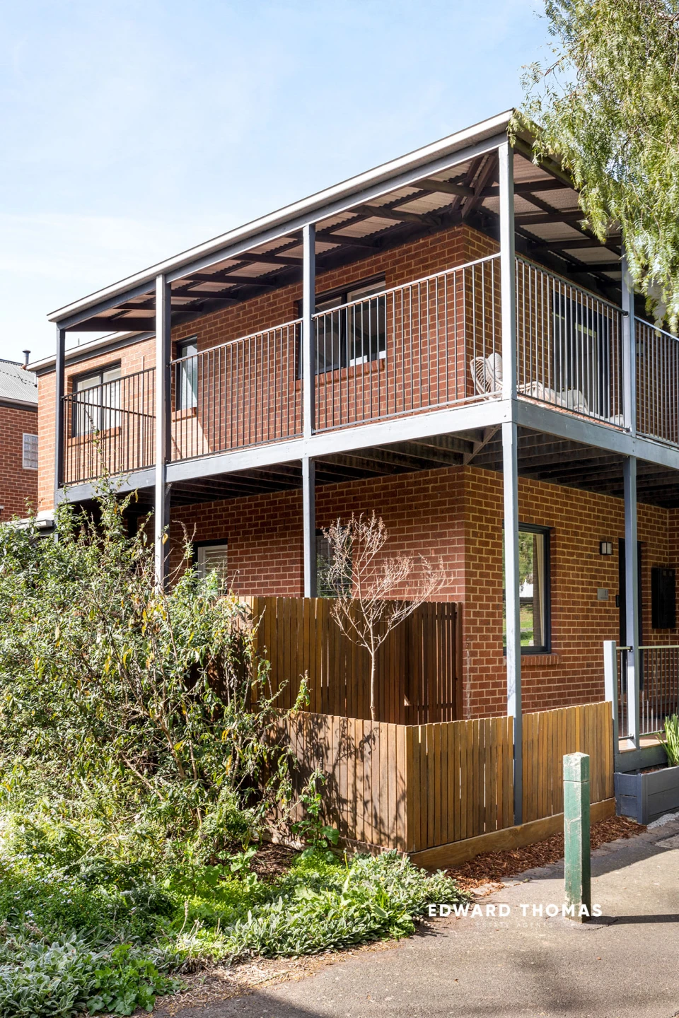 11 Woodruff Street, Kensington VIC 3031, Kensington - Thumbnail 2