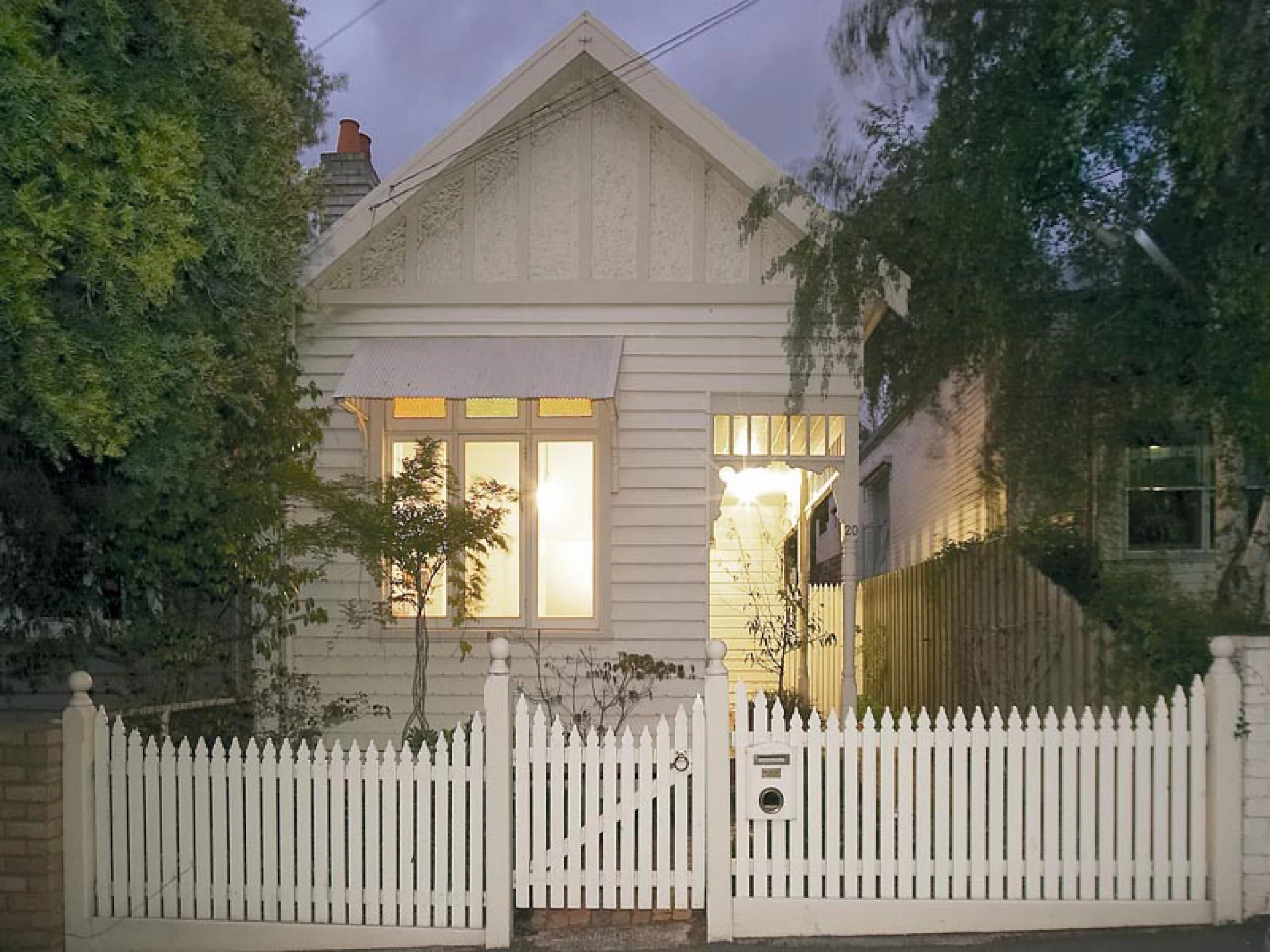 Property enquiry form background image