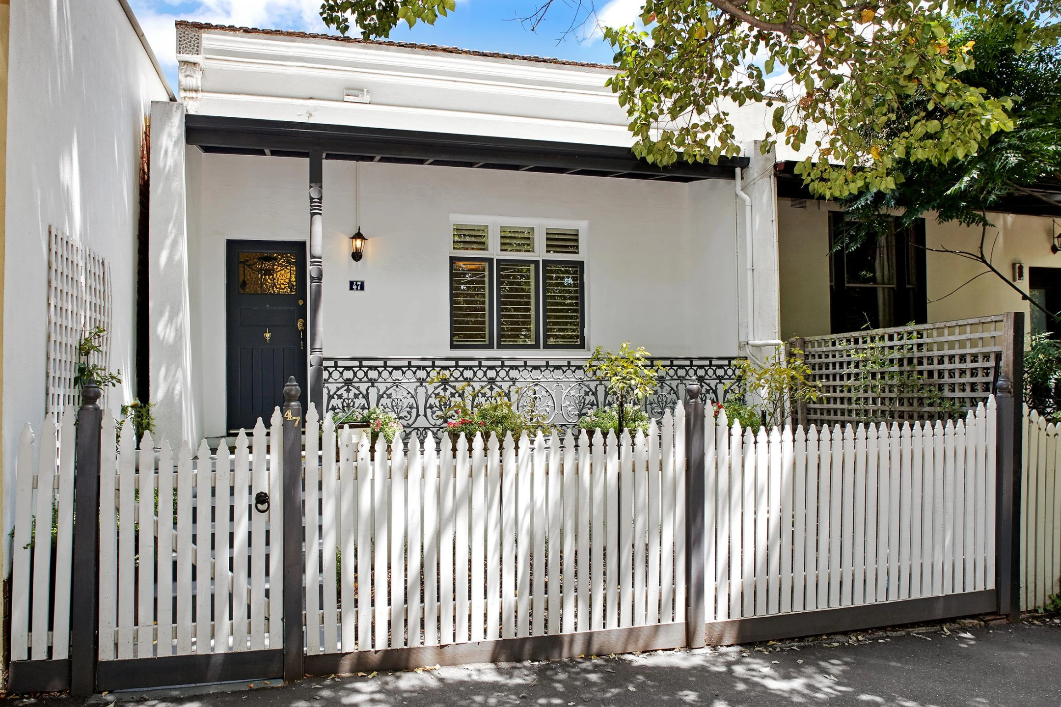 Property enquiry form background image