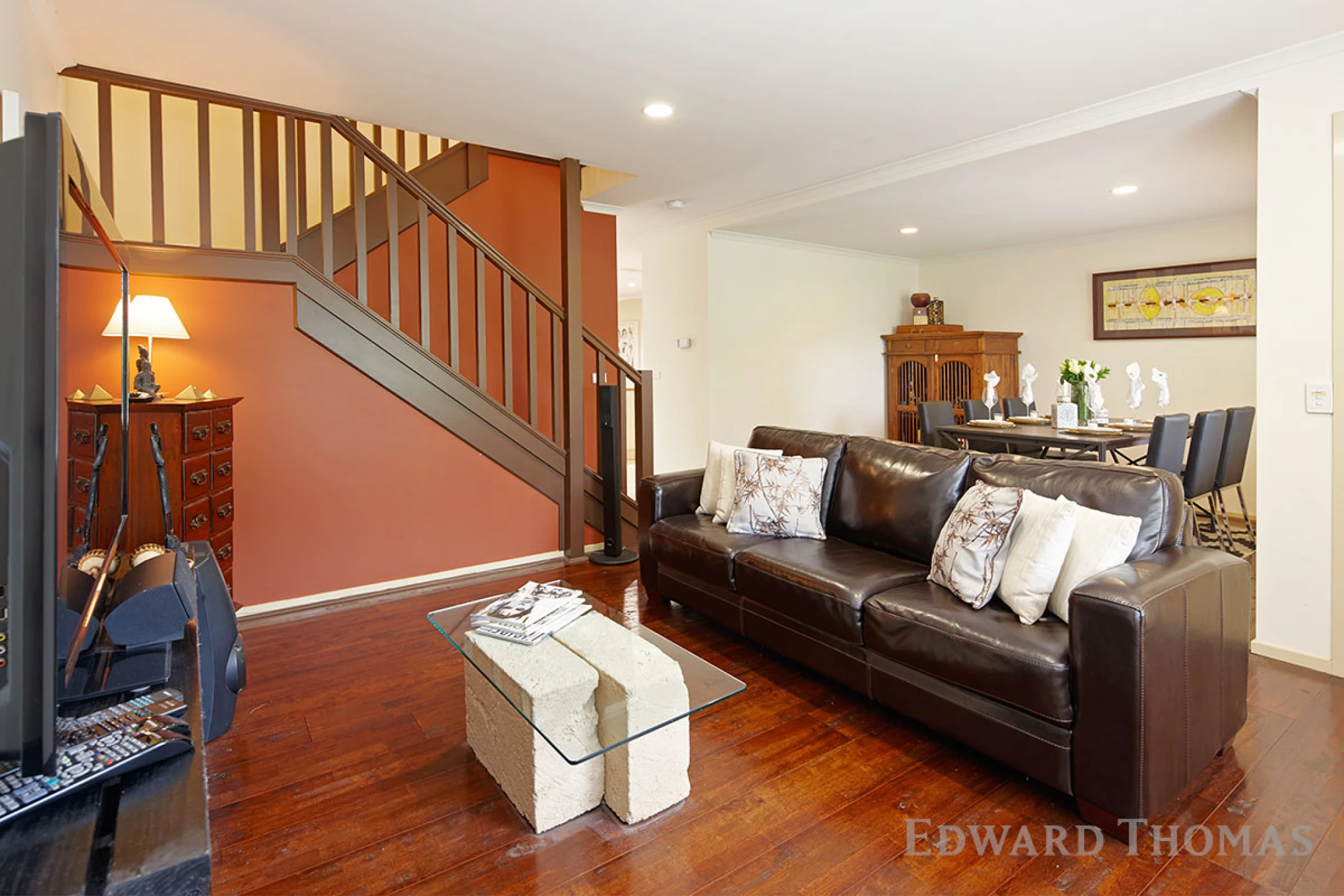 4 Cuffe Walk, Kensington VIC 3031, Kensington - Thumbnail 3
