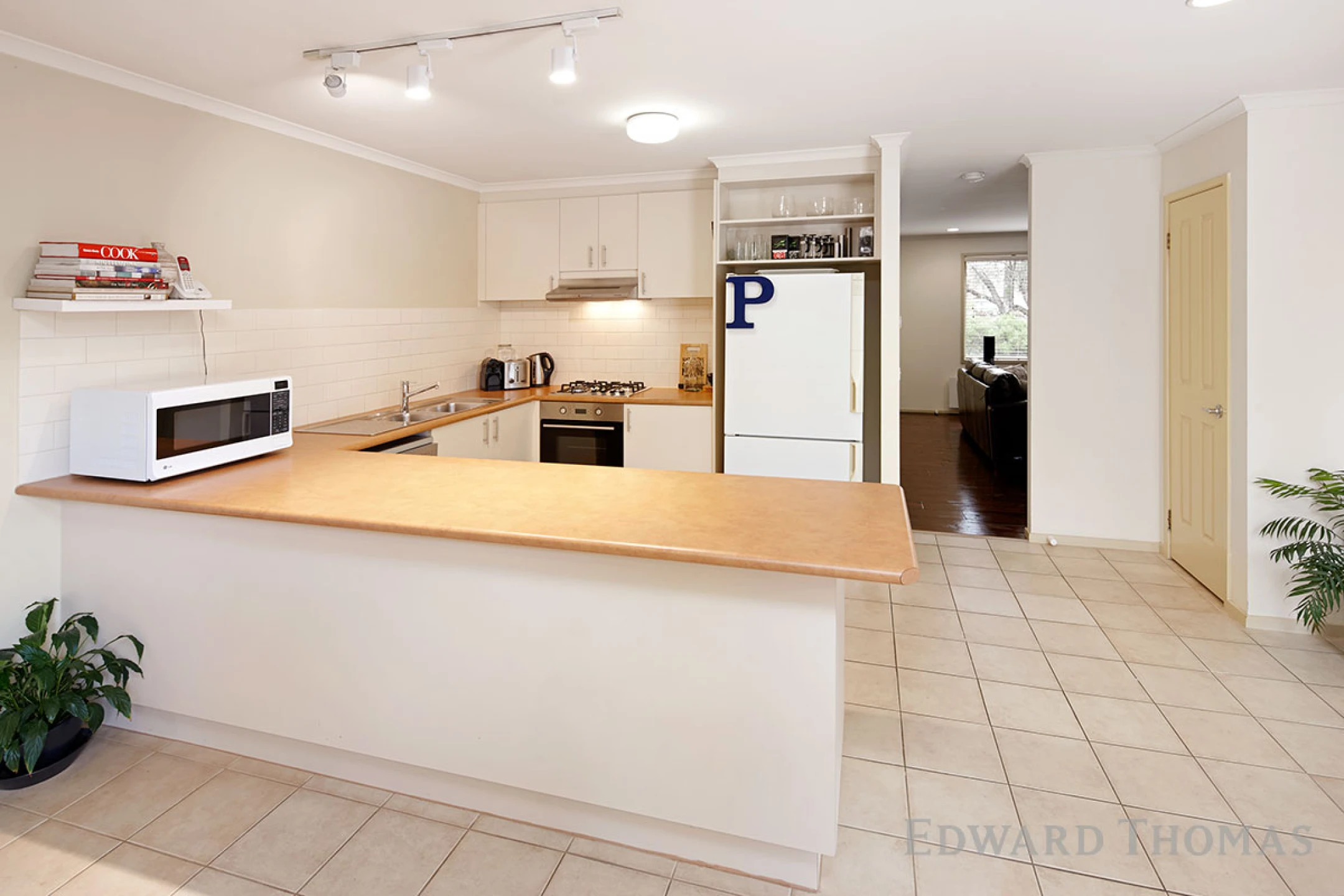 4 Cuffe Walk, Kensington VIC 3031, Kensington - Thumbnail 6