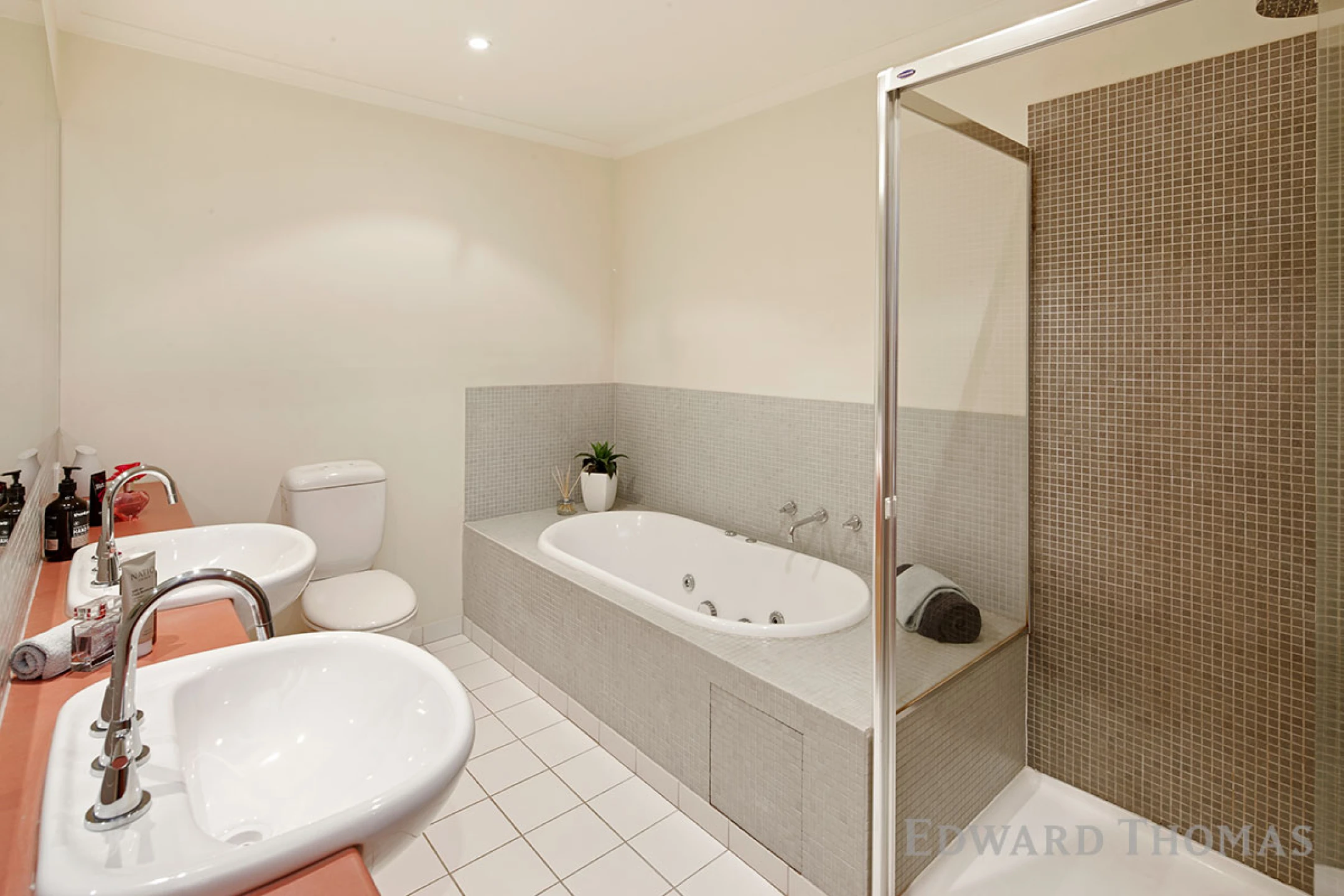 206 Stockmans Way, Kensington VIC 3031, Kensington - Thumbnail 8