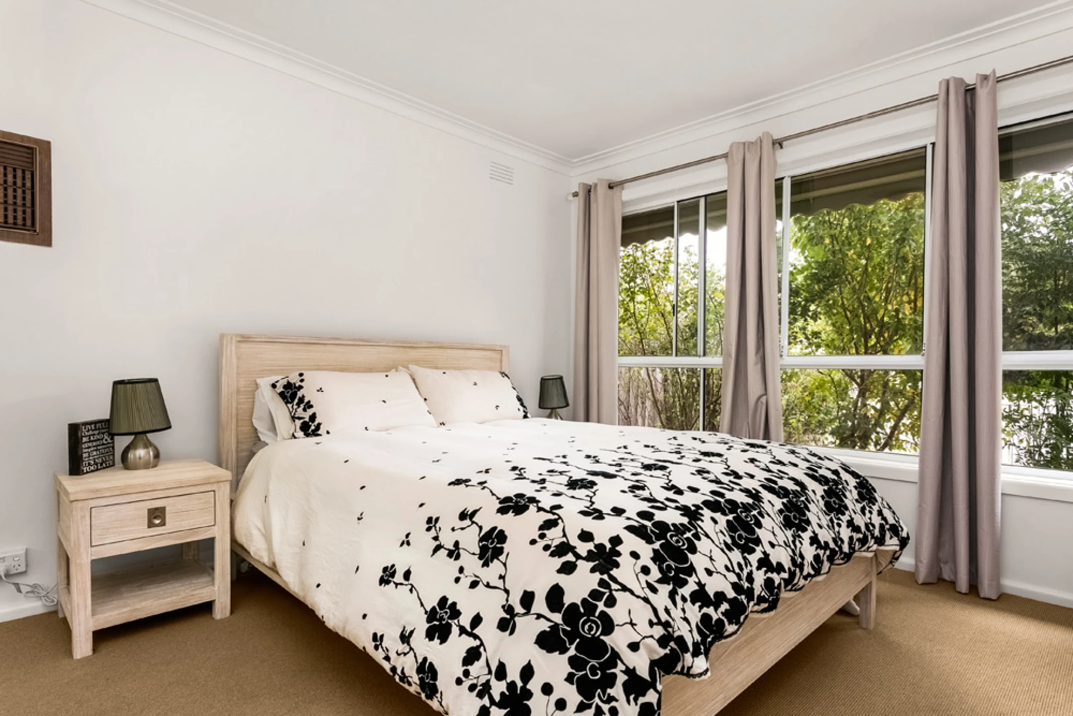2 Drake Court, Avondale Heights VIC 3034, Avondale Heights - Thumbnail 4