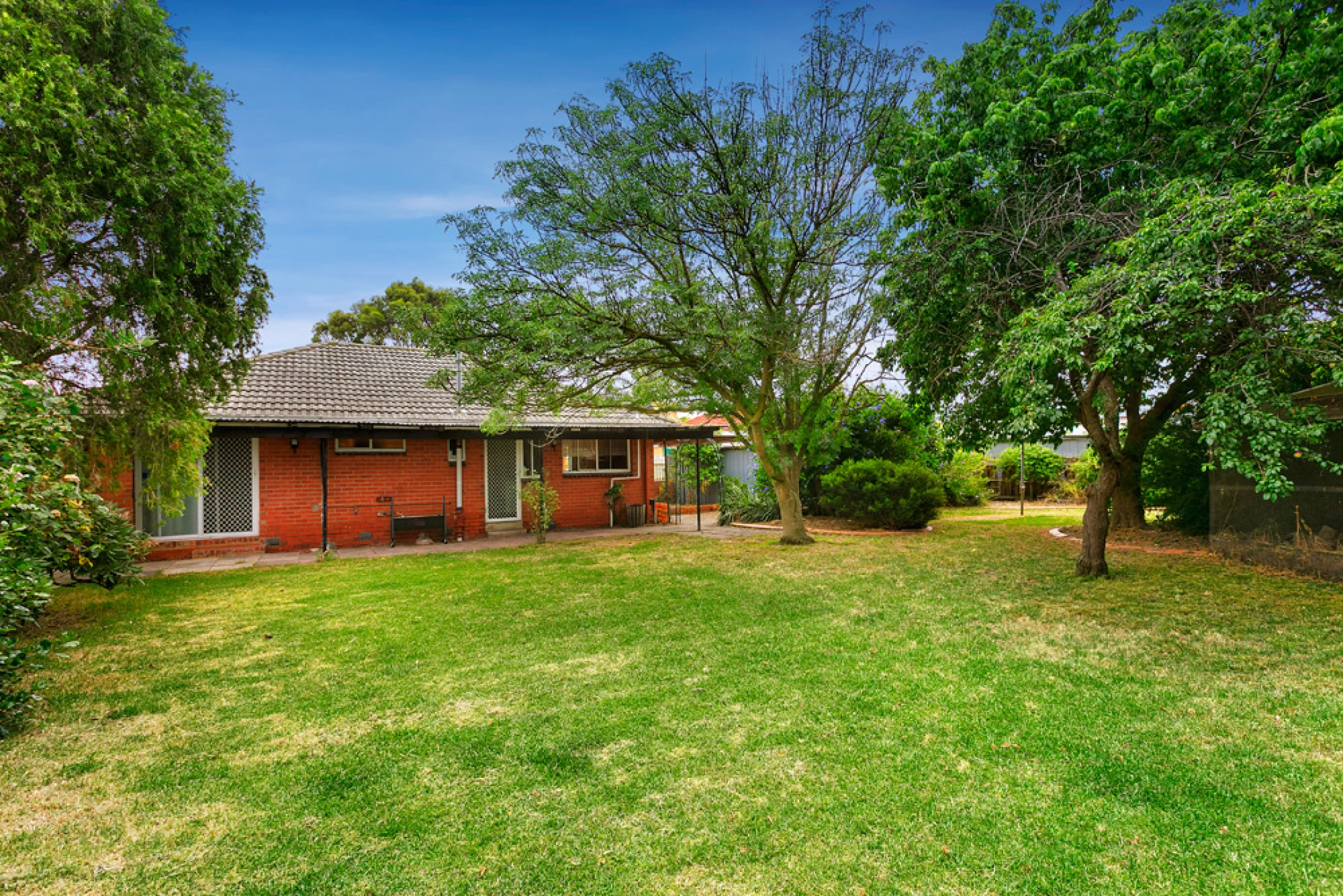 2 Drake Court, Avondale Heights VIC 3034, Avondale Heights - Thumbnail 3
