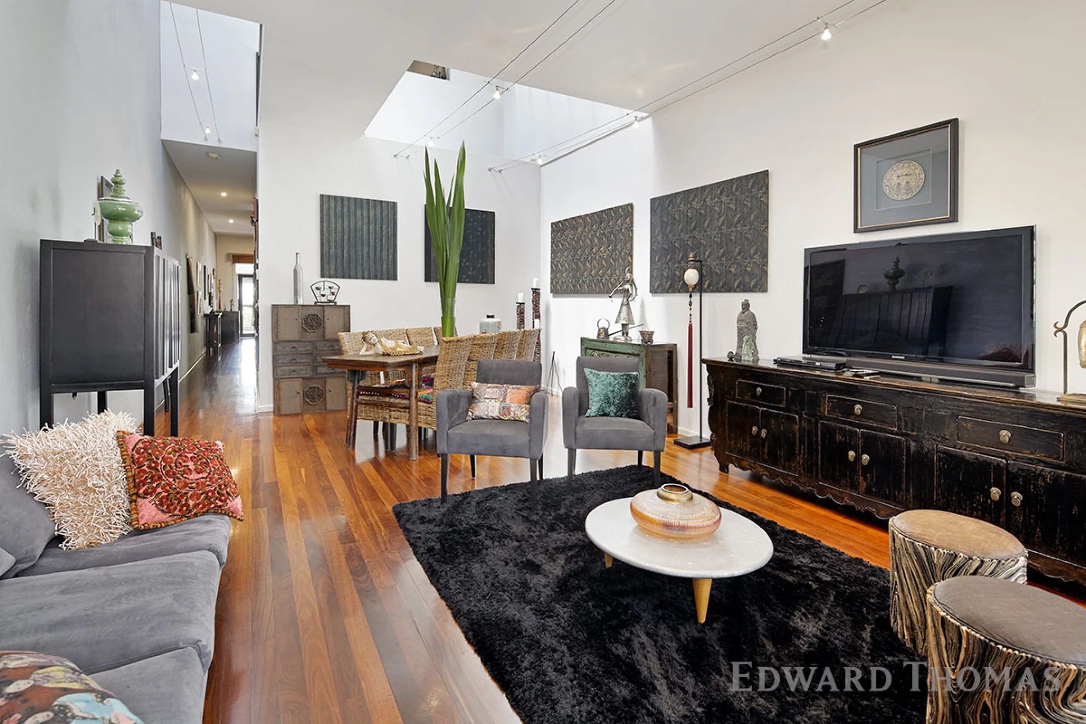Property enquiry form background image