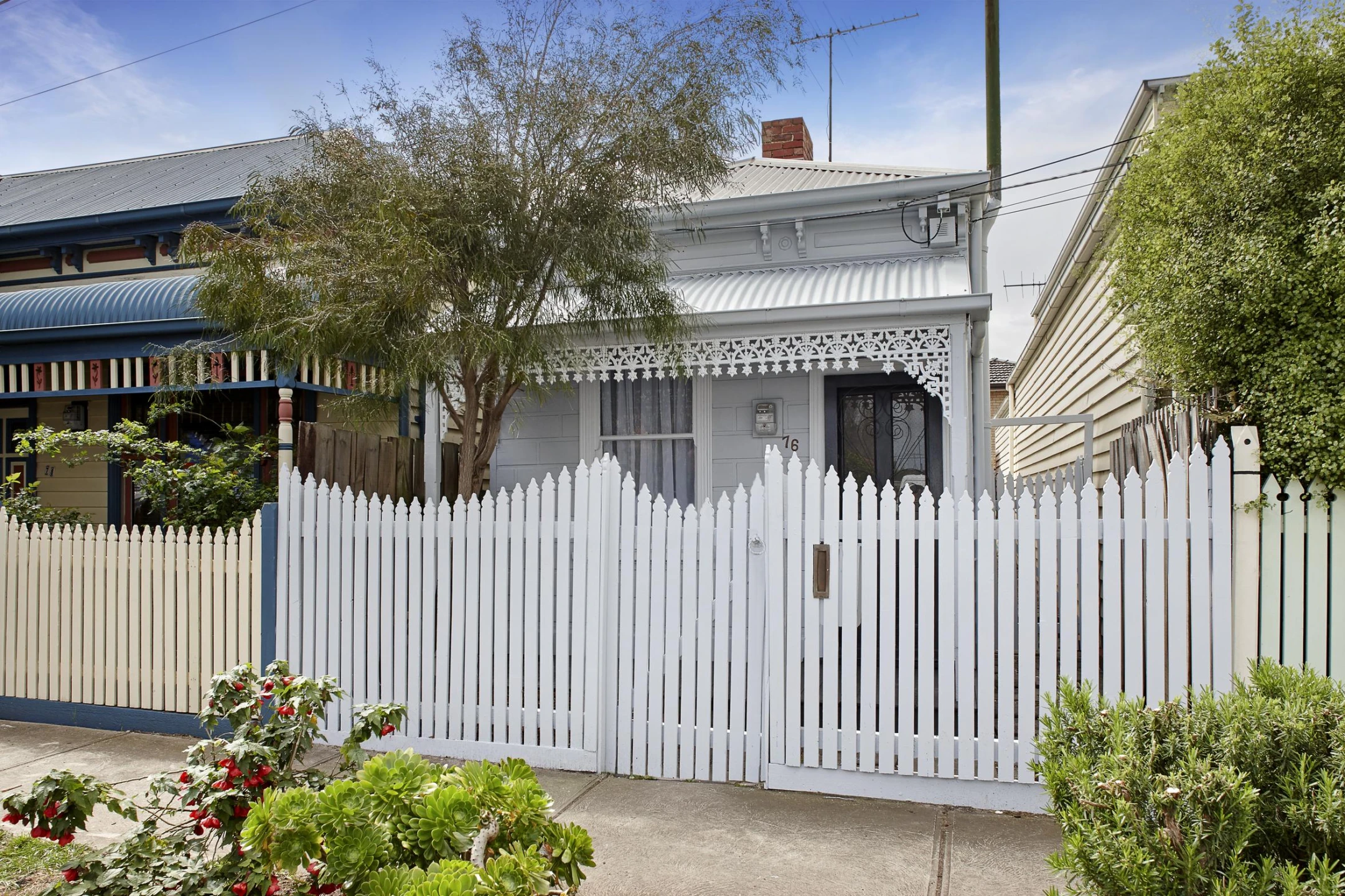 Property enquiry form background image
