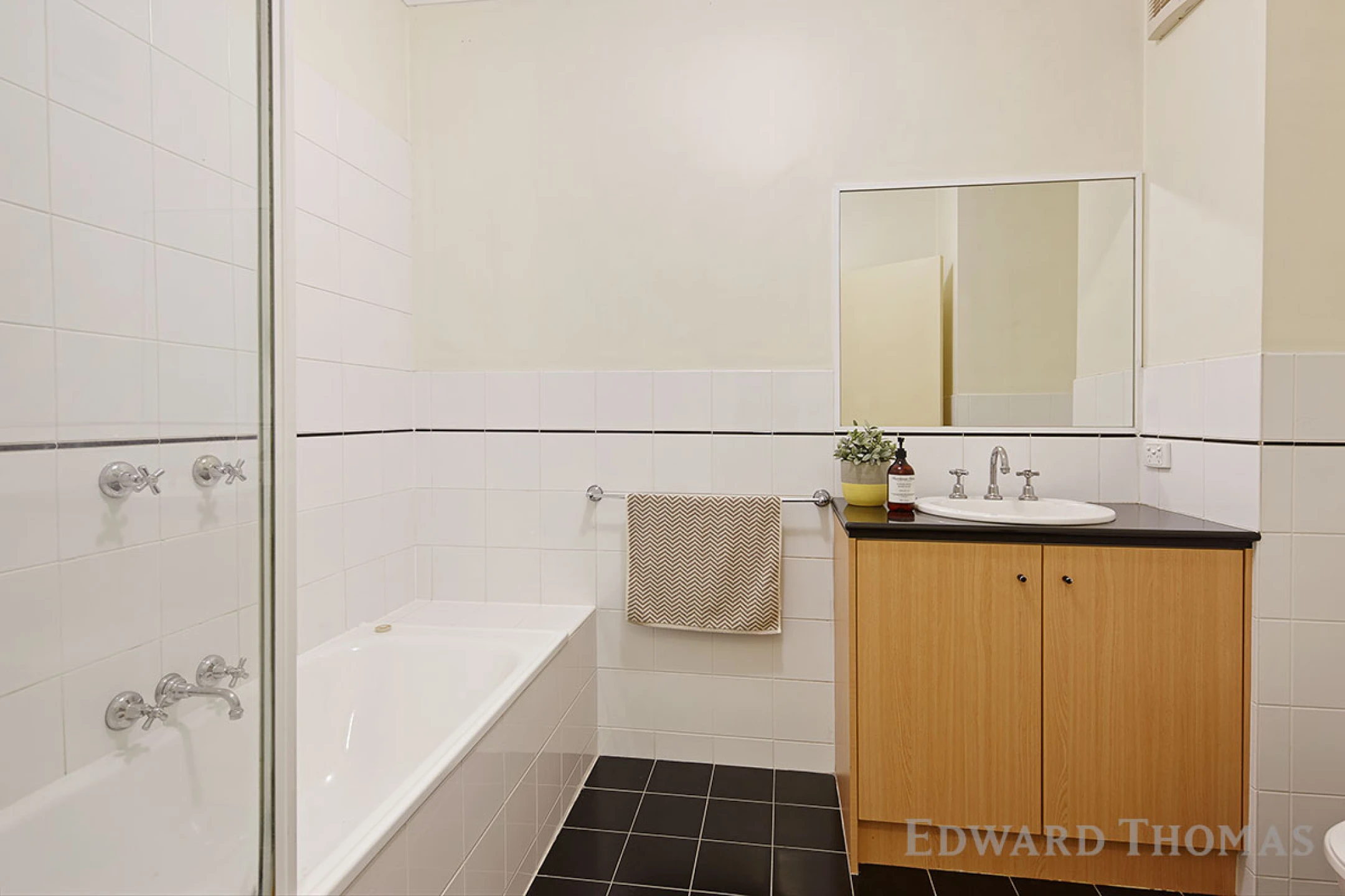 19 / 18 Mawbey Street, Kensington VIC 3031, Kensington - Thumbnail 4