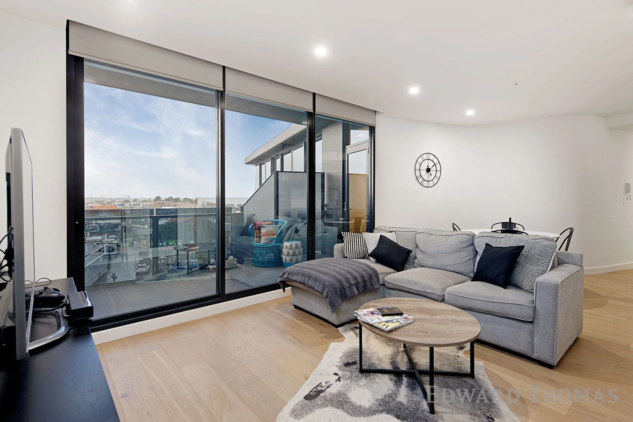 Property enquiry form background image
