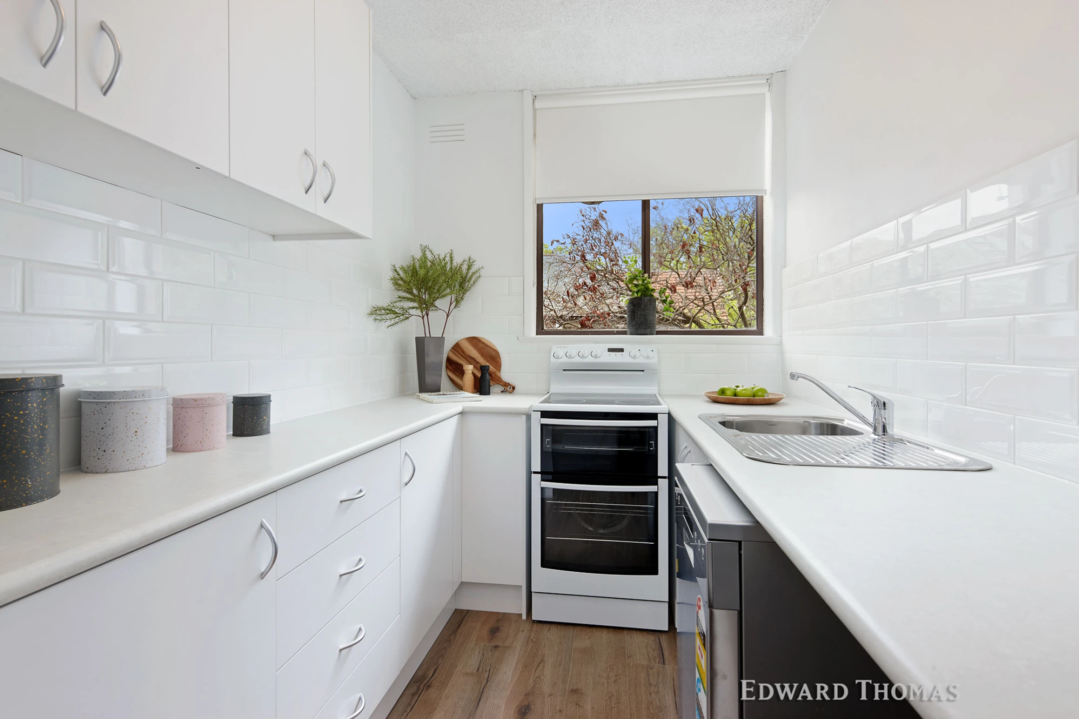 1 / 121 Wellington Street, Flemington VIC 3031, Flemington - Thumbnail 2