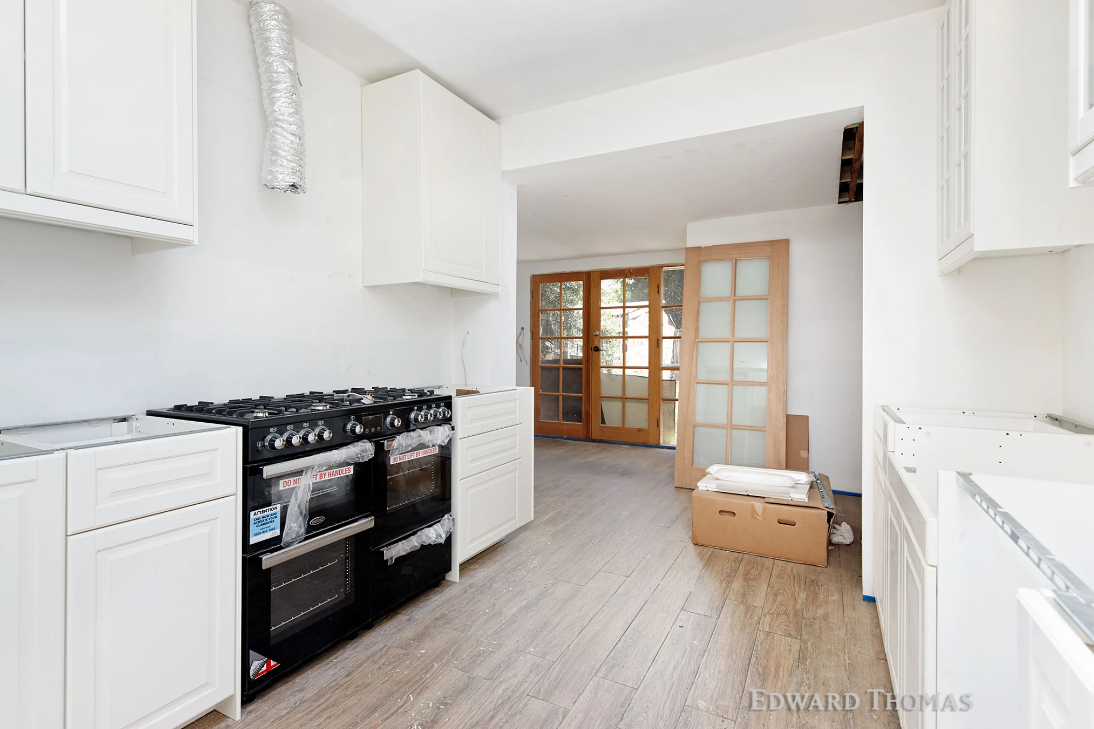 26 Tennyson Street, Kensington VIC 3031, Kensington - Thumbnail 3