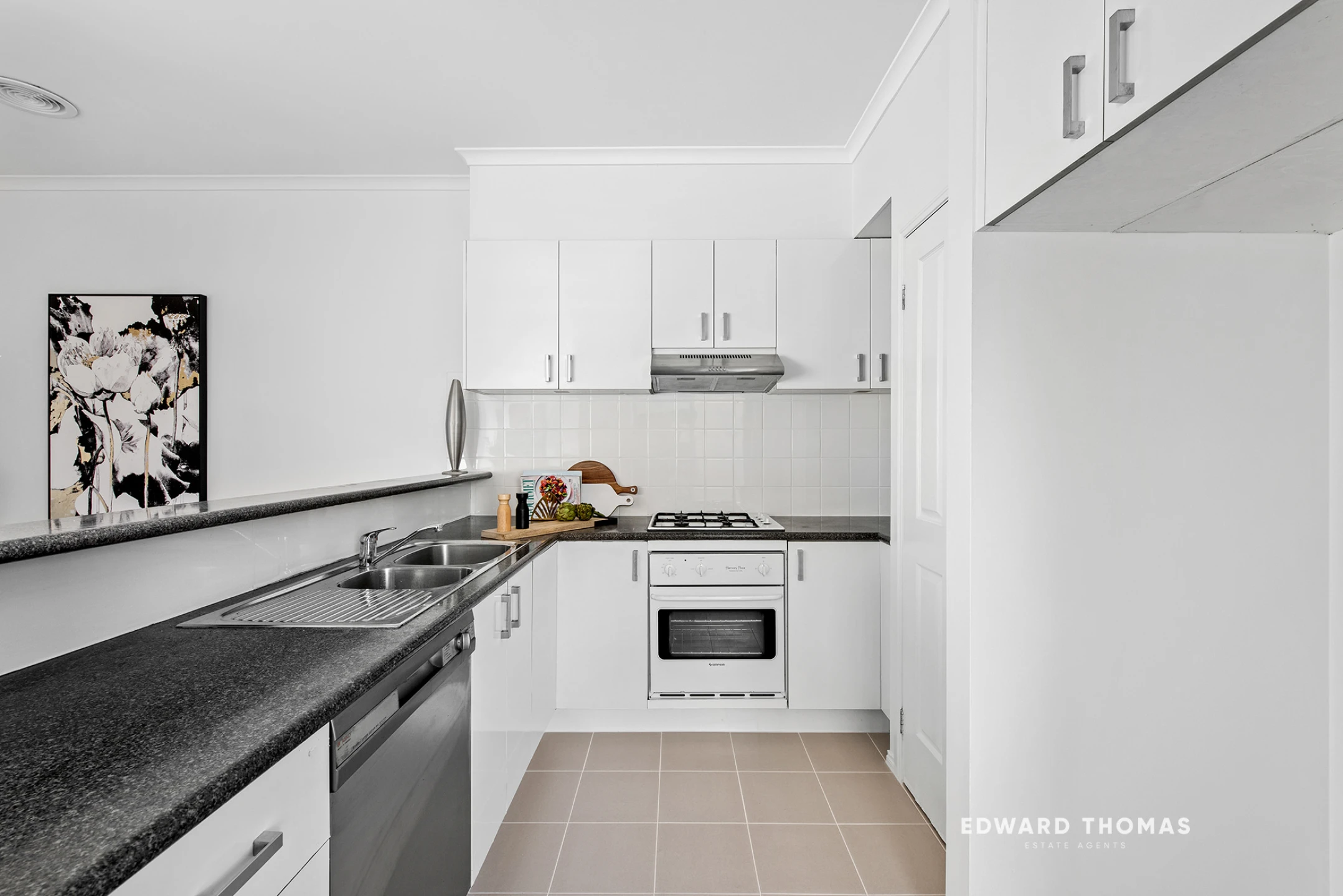 15 McNamara Mews, Kensington VIC 3031, Kensington - Thumbnail 3