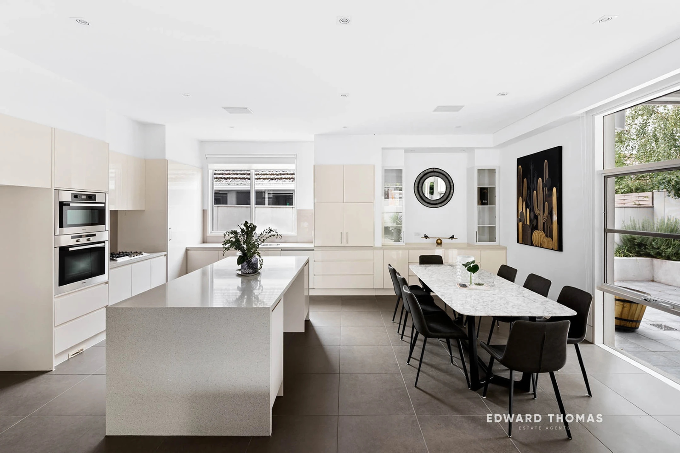13 Raphael Street, Caulfield North VIC 3161, Caulfield North - Thumbnail 5