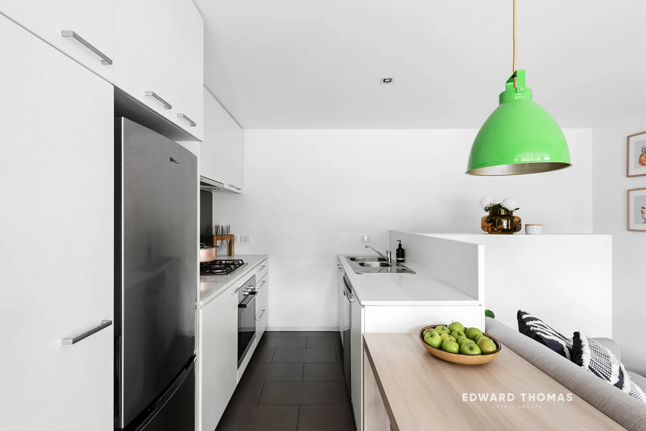 2 / 11 Smith Street, KENSINGTON VIC 3031, Kensington - Thumbnail 3