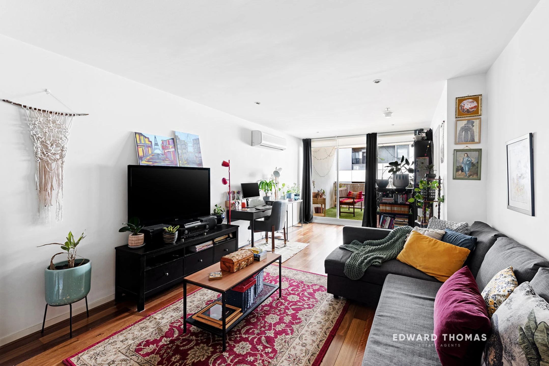 809 / 250 Barkly Street, Footscray VIC 3011, Footscray - Thumbnail 2