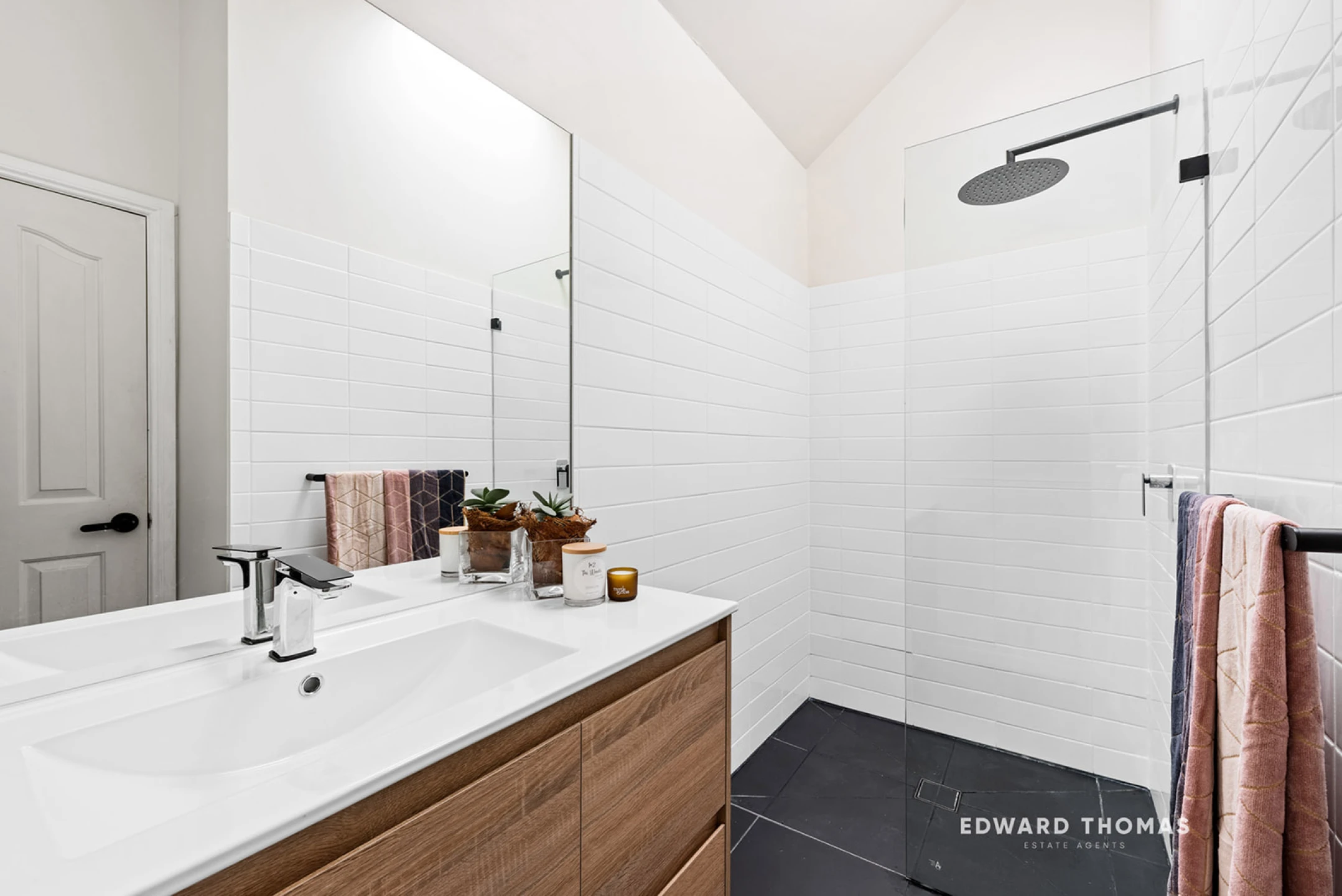 92 Tennyson Street, Kensington VIC 3031, Kensington - Thumbnail 5