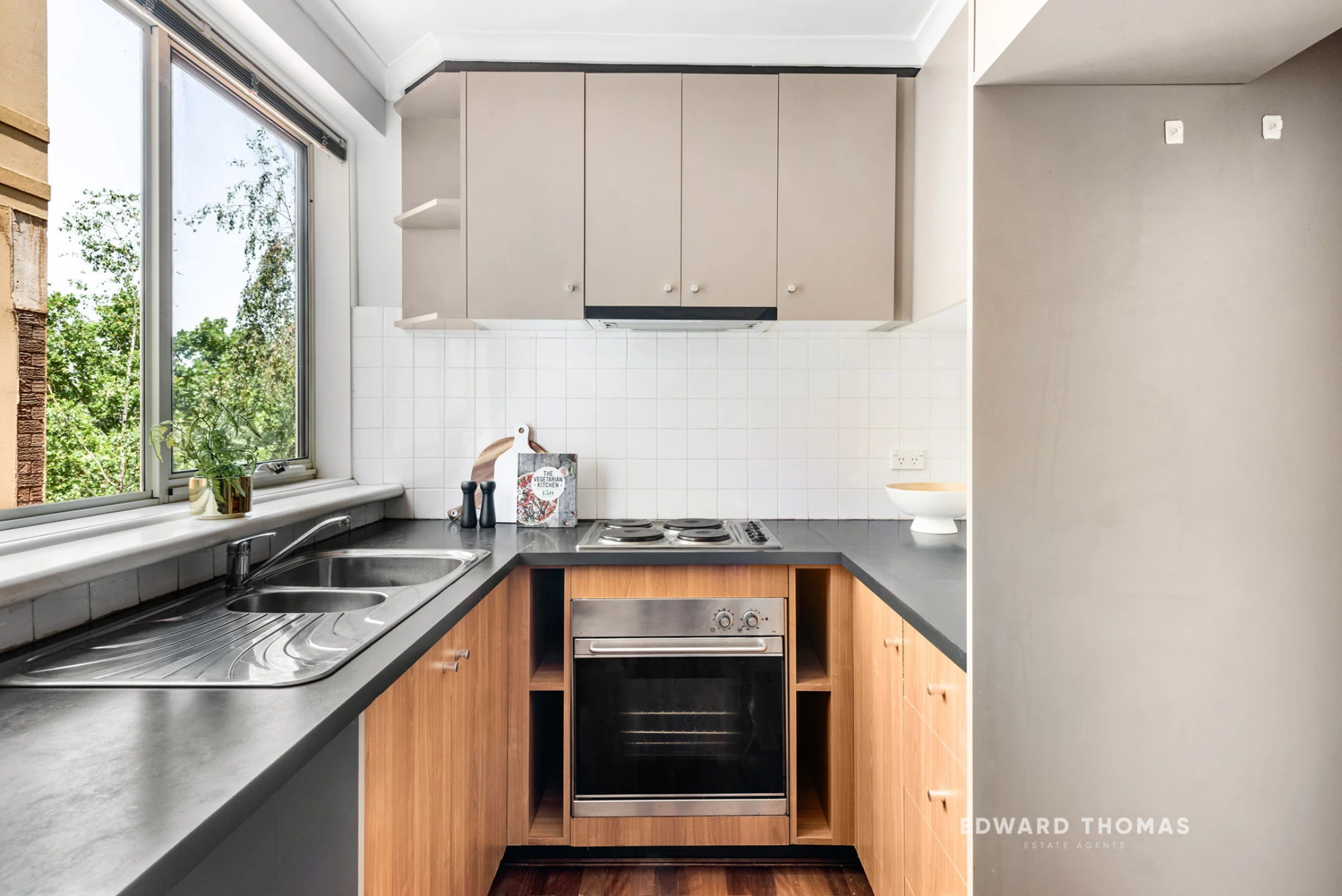 1 / 72 Kensington Road, Kensington VIC 3031, Kensington - Thumbnail 8