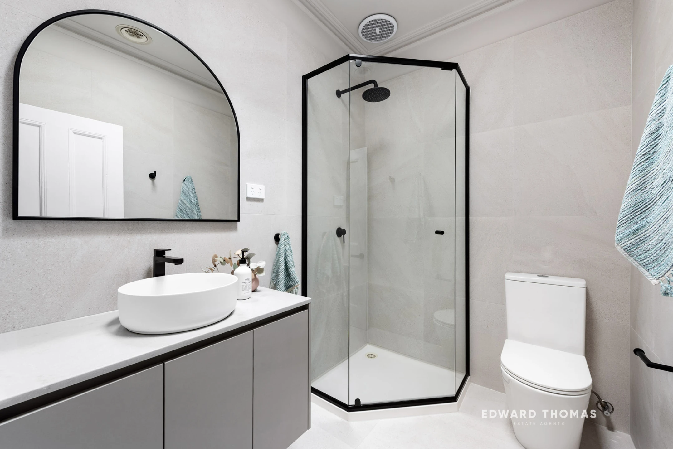 1 Tennyson Street, Kensington VIC 3031, Kensington - Thumbnail 7