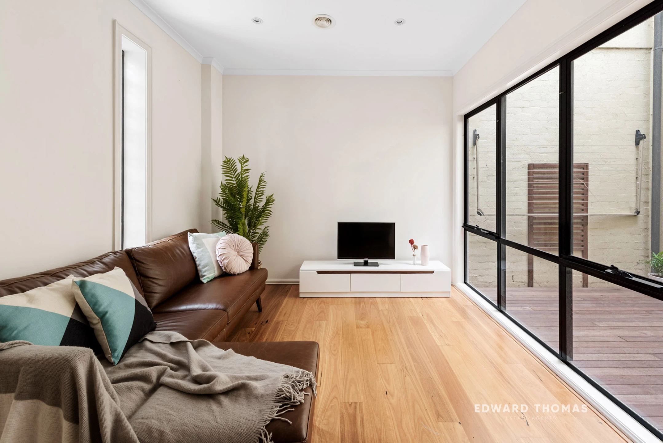 7 Taylor Mews, Kensington VIC 3031, Kensington - Thumbnail 4
