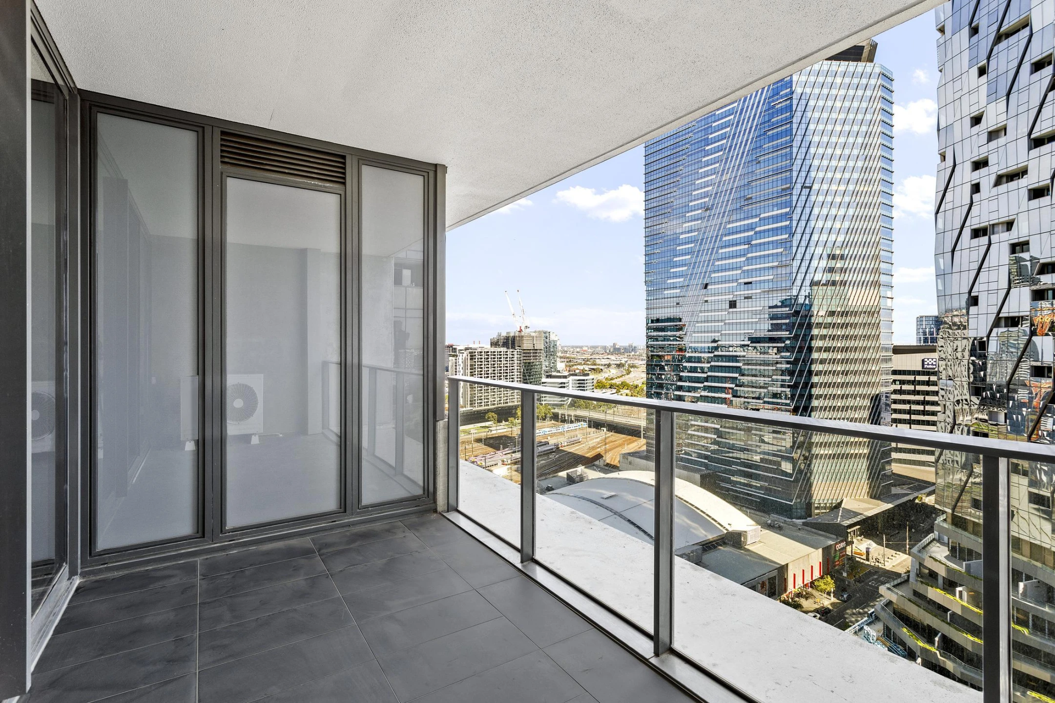 2202 / 220 Spencer Street, Melbourne VIC 3000, Melbourne - Thumbnail 4