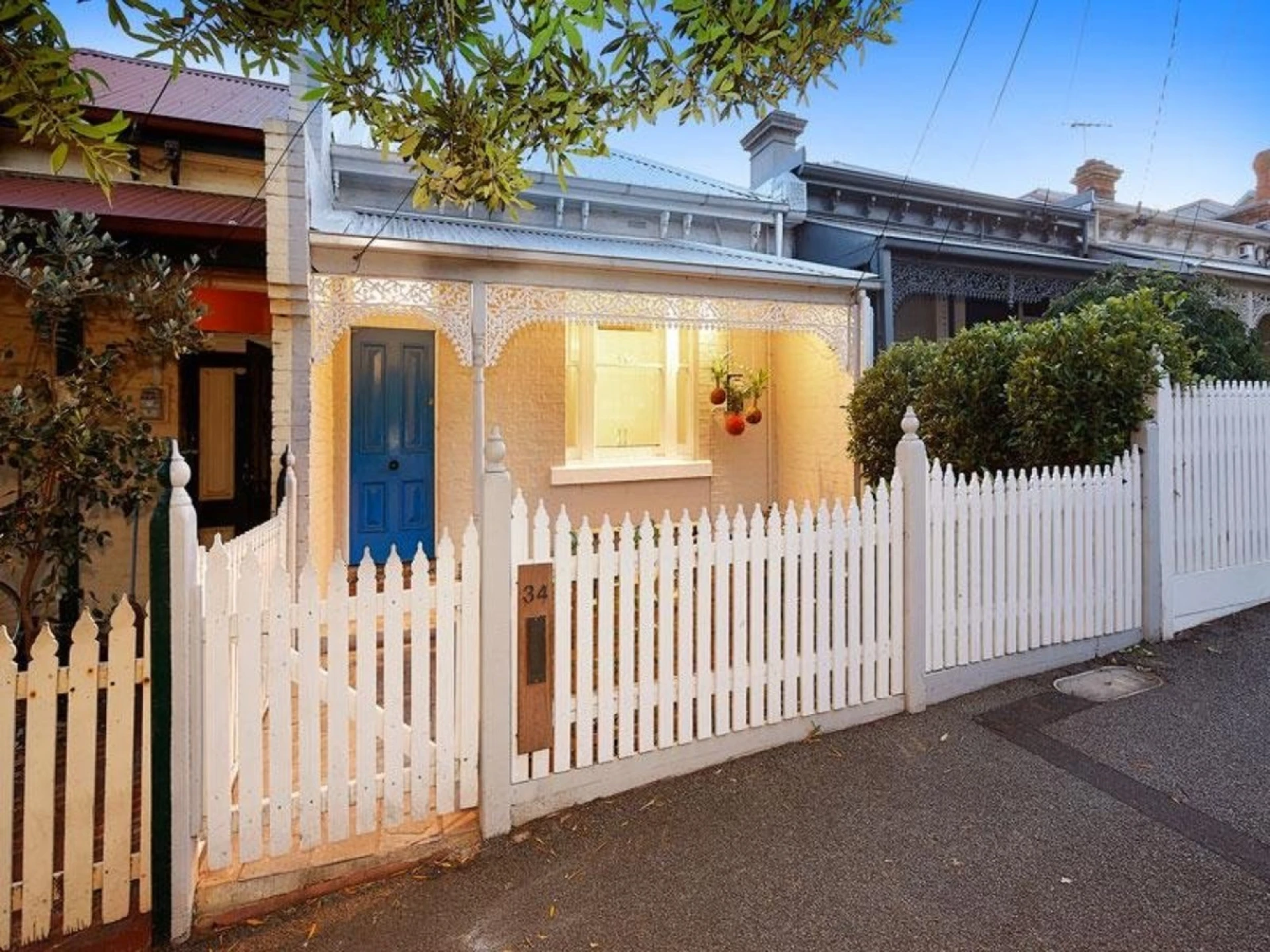 Property enquiry form background image