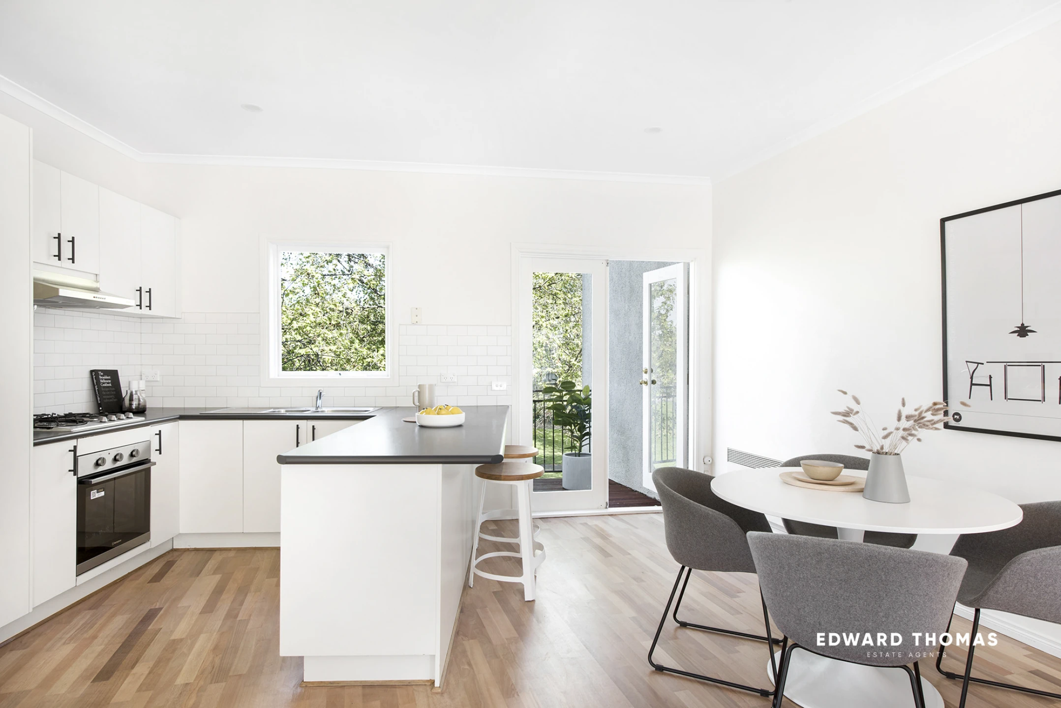 20 The Crescent, Kensington VIC 3031, Kensington - Thumbnail 4